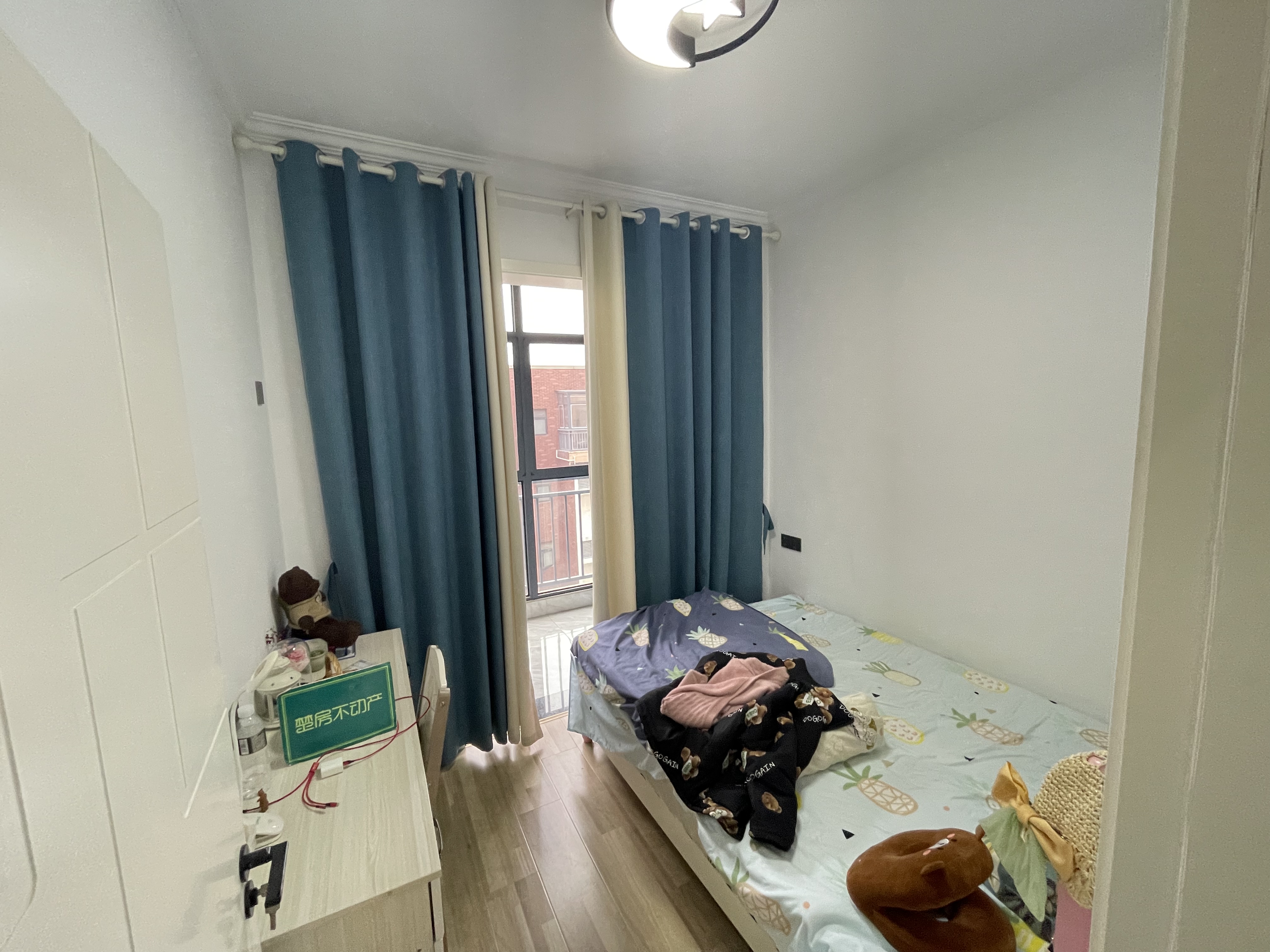 森林国际洋房低公摊三个阳台采光很好三房两卫出行方便