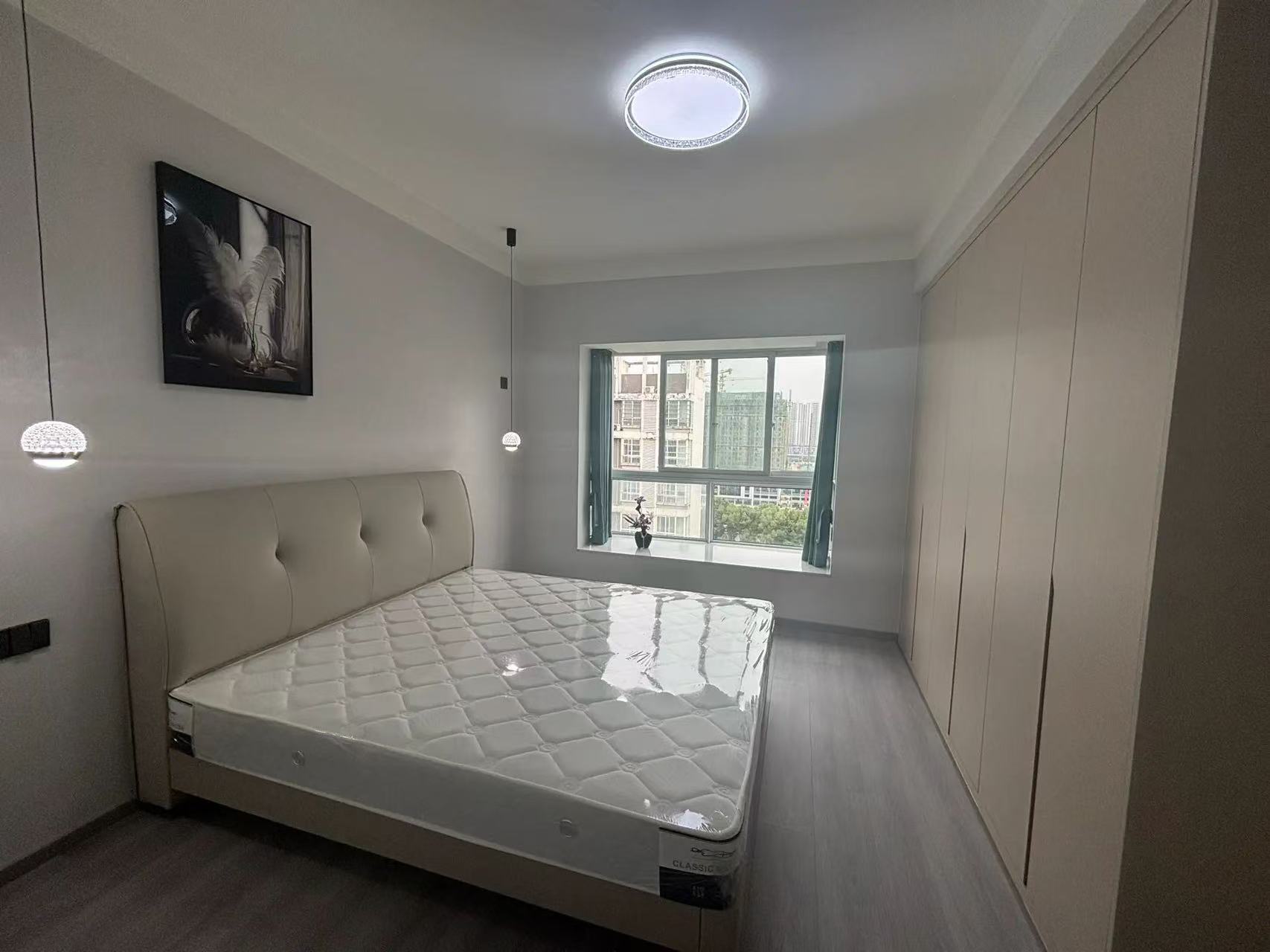 城南，吾悦旁，电梯小高层，精装三房二卫，单价5400，元泰三中，东边户