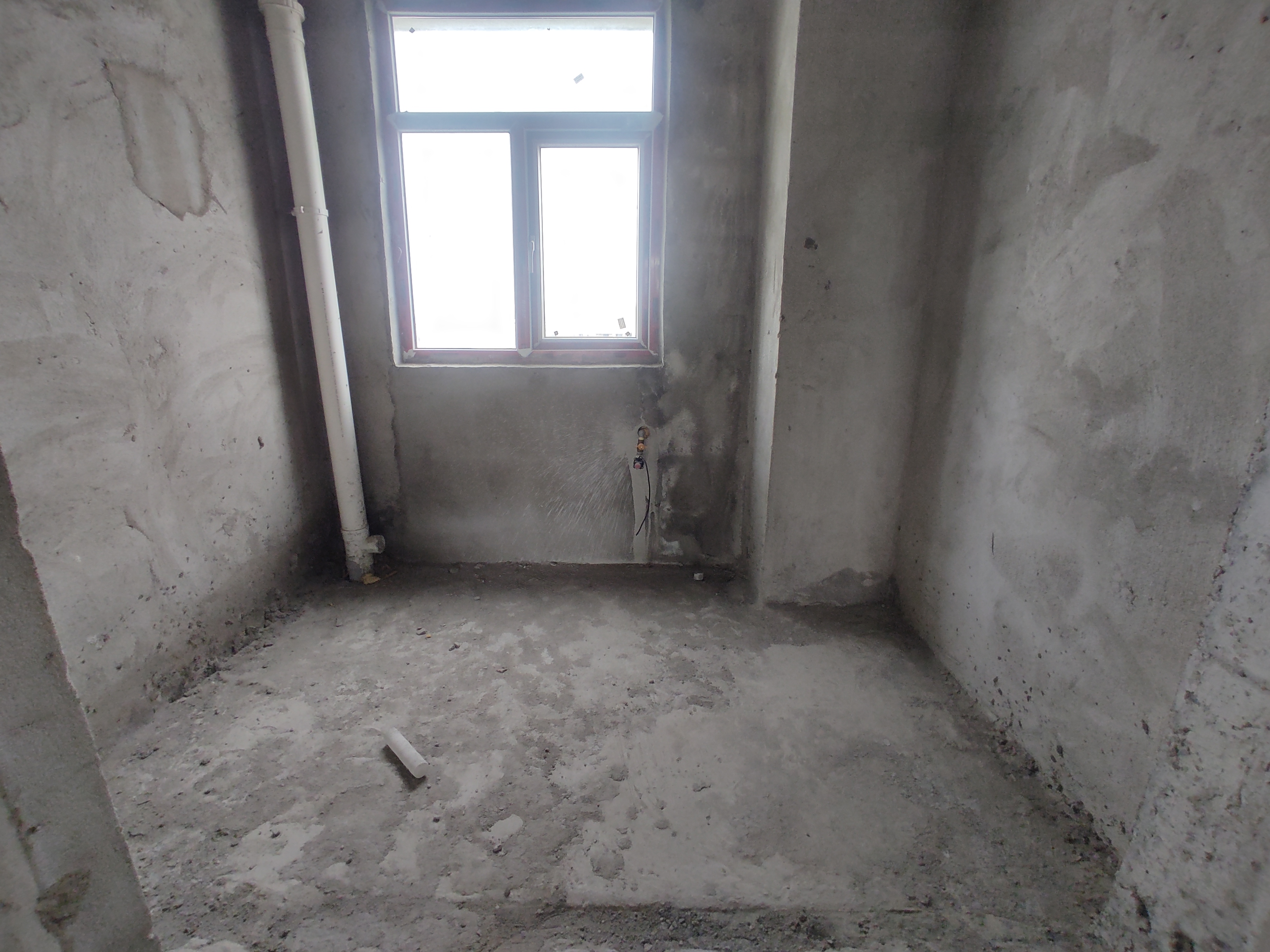 沔阳公馆.毛坯大三房边户.南北通透.小区环境好.看房方便