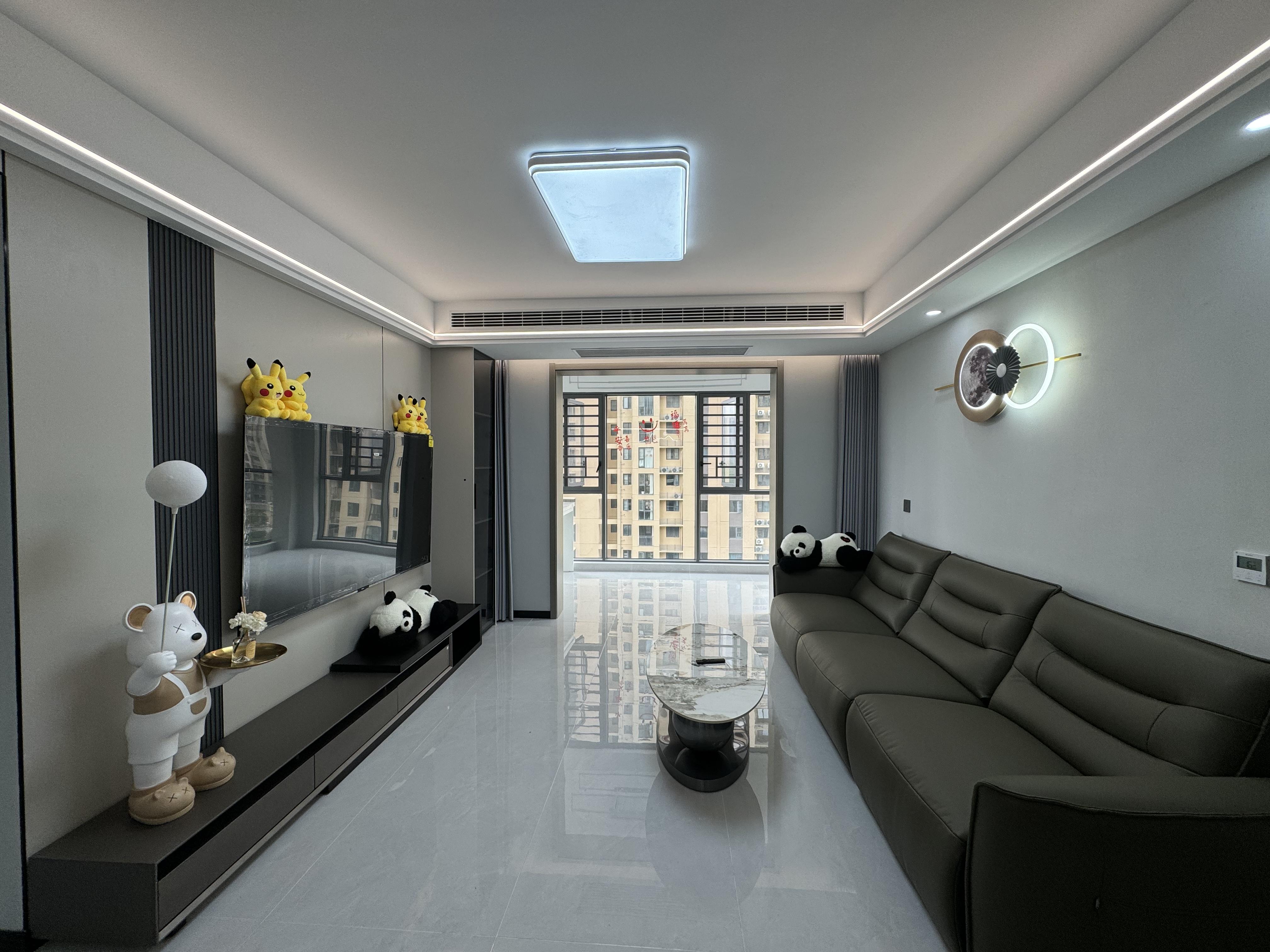 满庭春3室2厅2卫全新精装修房屋户型好楼层好优价出售