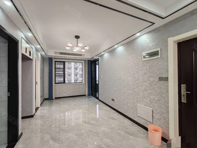 175，荣怀，电梯小高层，2梯2户，精装三房，9.9新，好楼层，证满二，南北双阳台