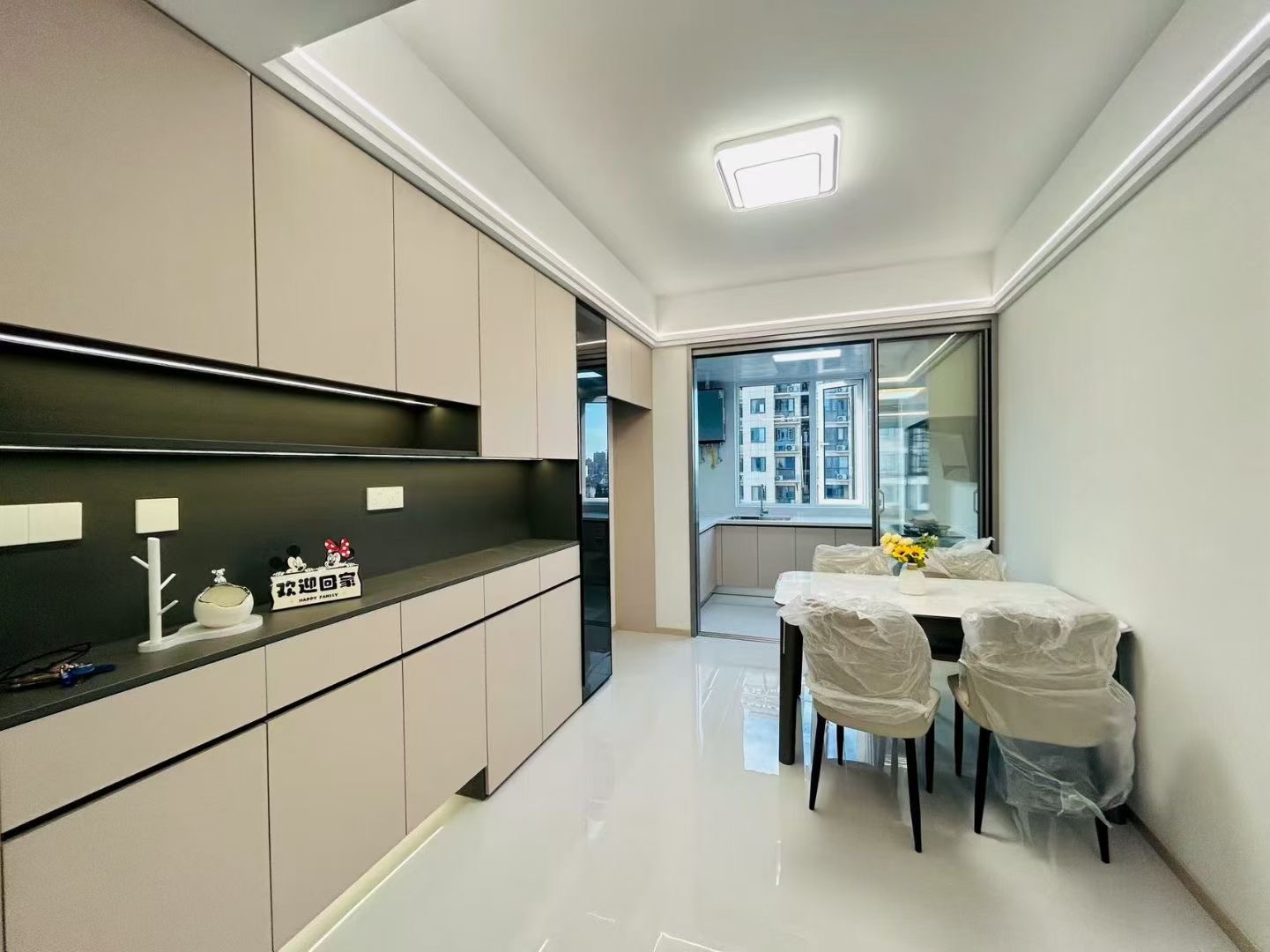 降价了，城南。全新精装三房，电梯12楼，证满二年，单价5500，边户