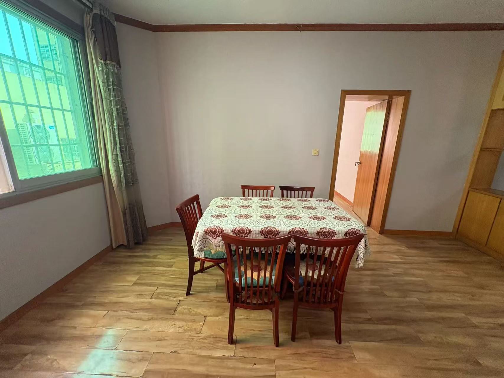 降价了，捡漏，徳政园布诺尼，装修三房，步梯低层，拎包入住，诚心出售