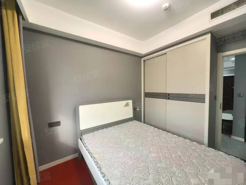 315？城南，荣怀，电梯‬中间楼层，精装2房，全‮中屋‬央空调，装修9.9成新，基‮未本‬住，证满二