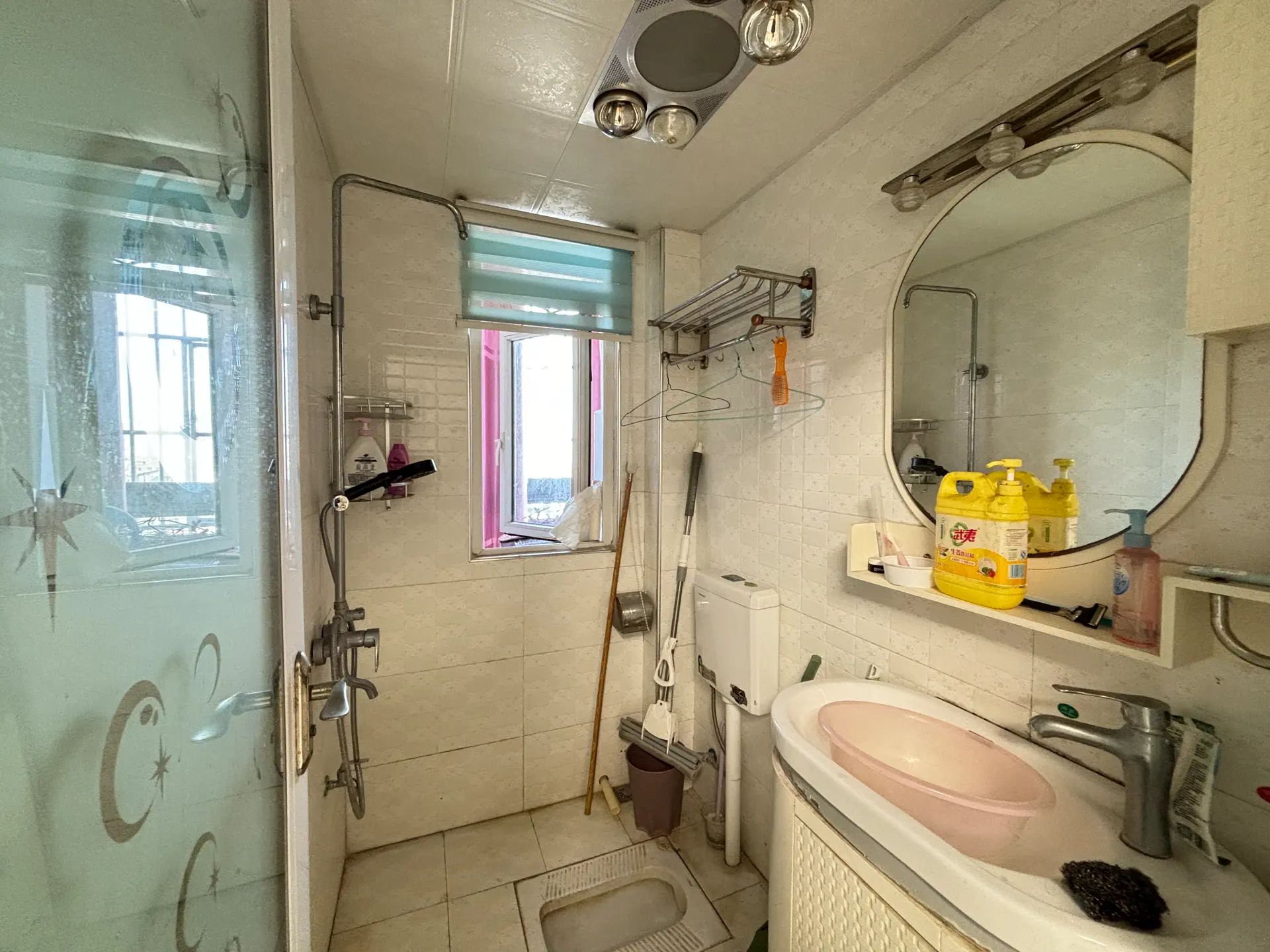 电梯小高层，新景园，精装两房，证满二，拎包入住，28个，好楼层