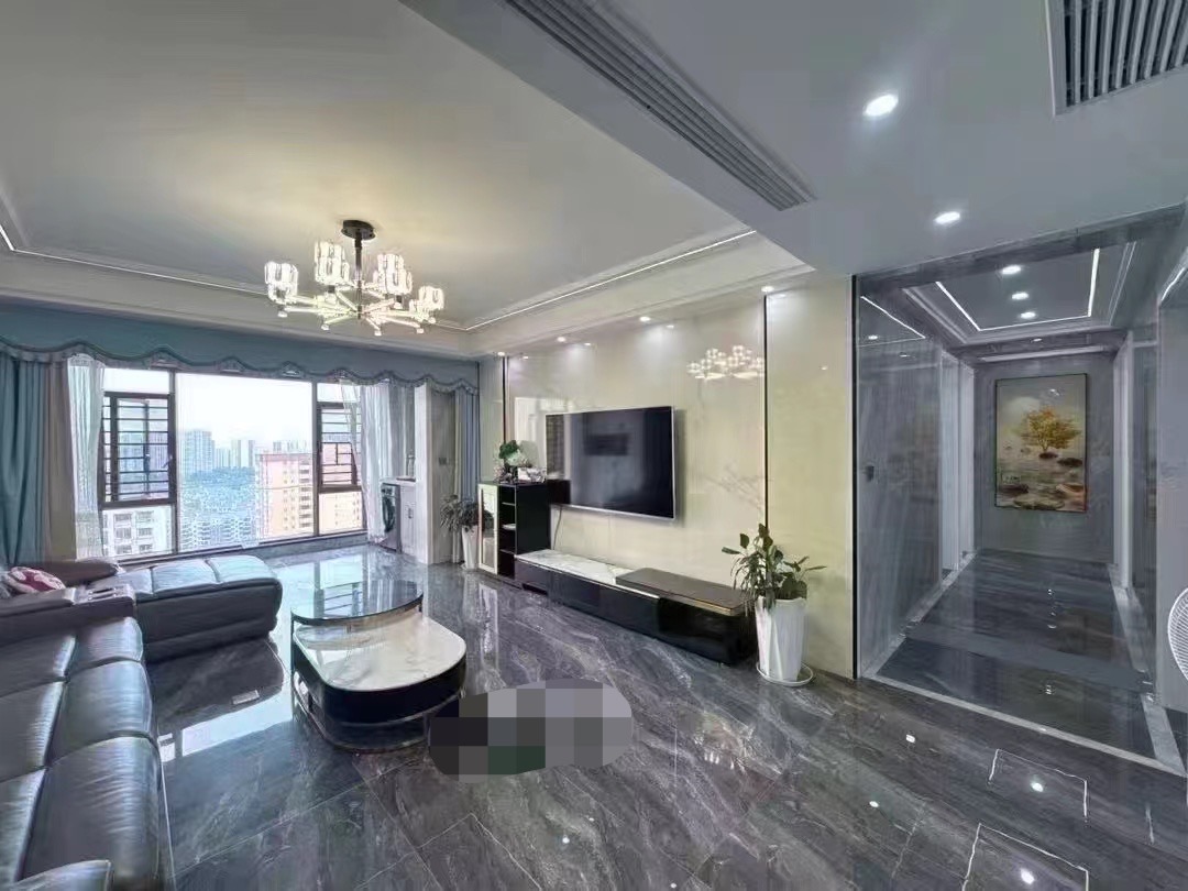 领秀城，大平层，精装四房9.9成新，电梯好楼层，全屋品牌装修，中央空调加地暖。