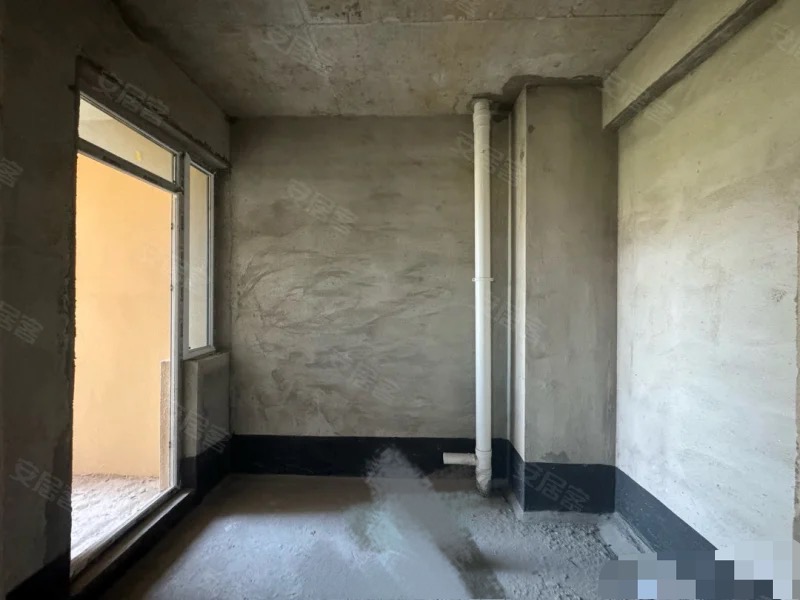 119，房东诚心卖！南城，南国明珠，单价4999元，好楼层，证满二