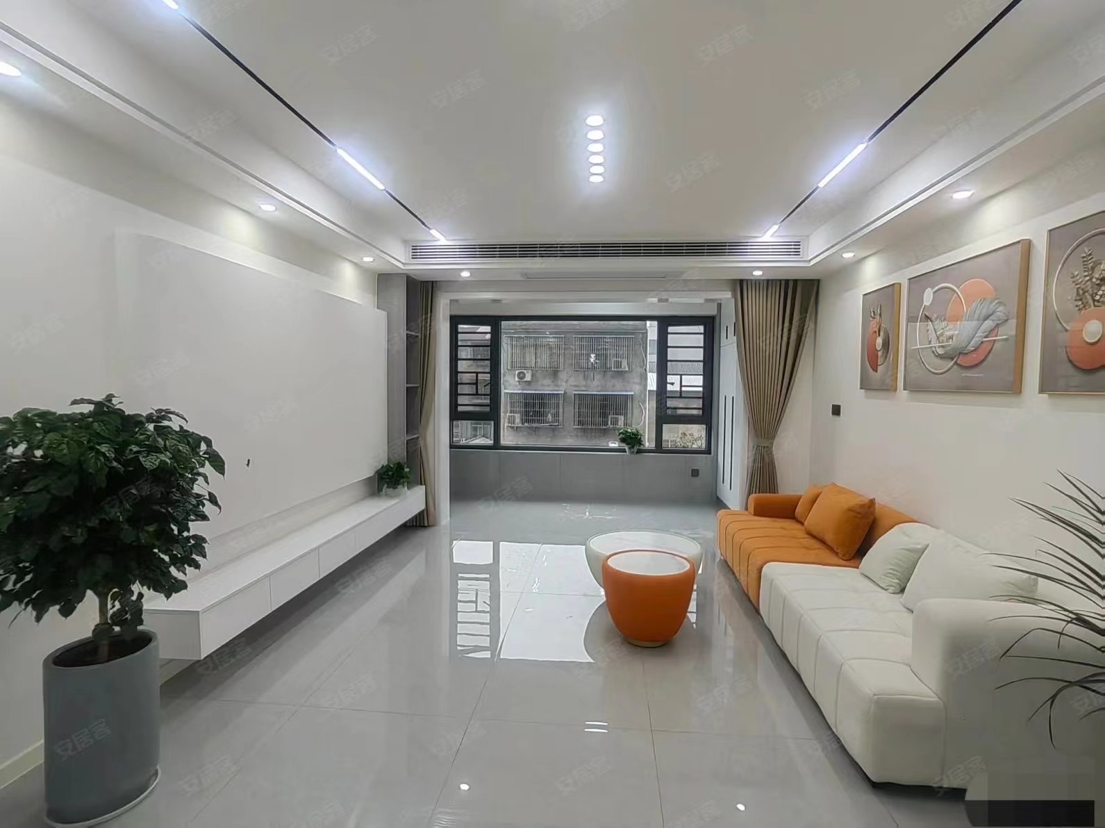 房东诚心出售，城西品质楼盘，精装大三房，南北通透