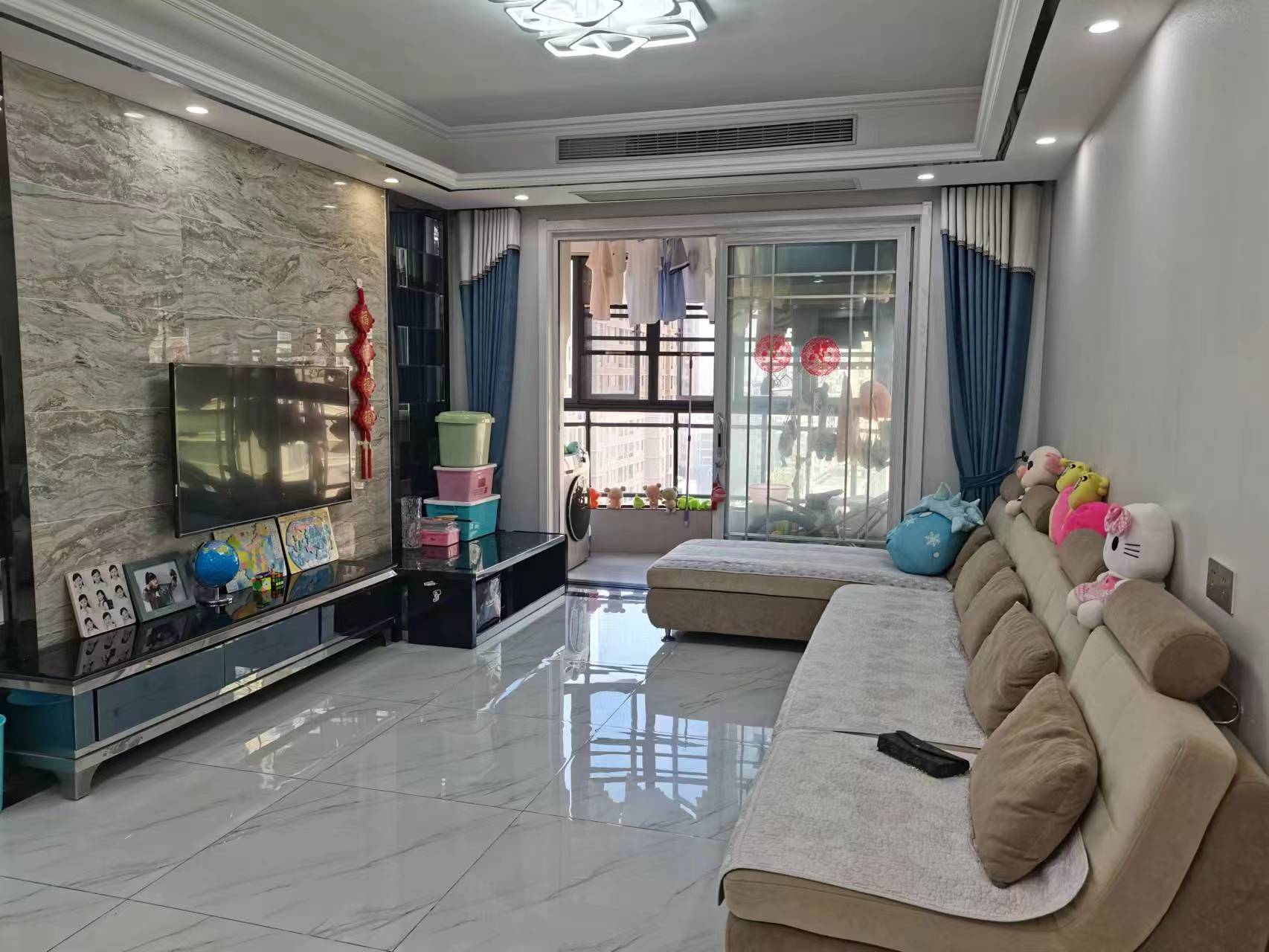 公园世家.精装三房两卫.中间楼层..证件满二.看房约