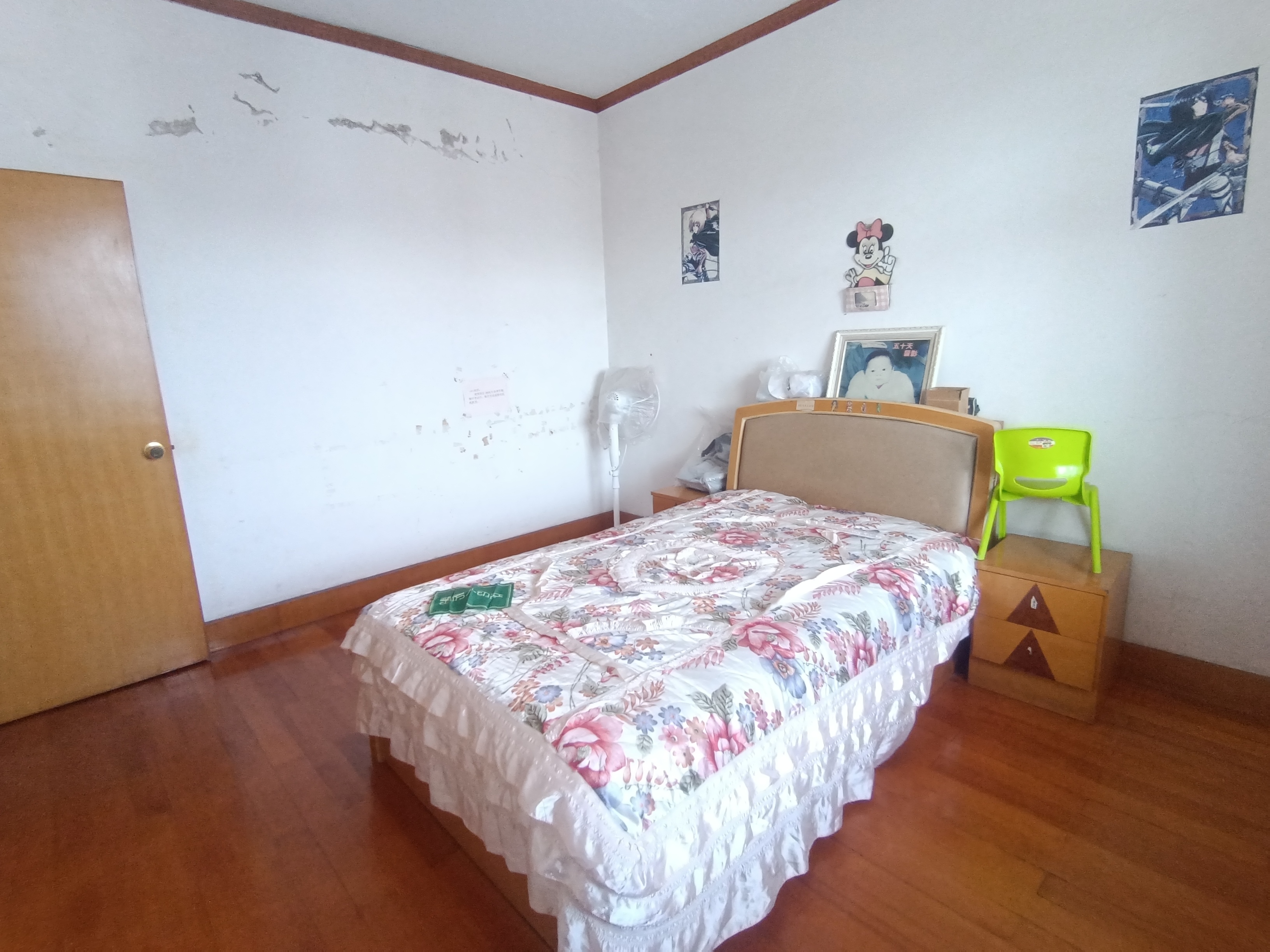 复州花园好楼层三房老证诚意出售