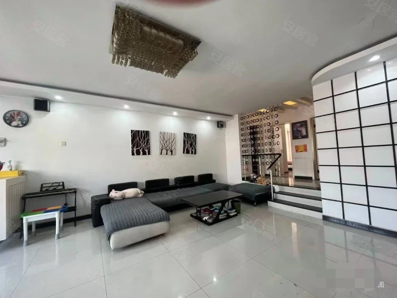 捡漏，复州花园，步梯好楼层3楼，精装三房，南北通透