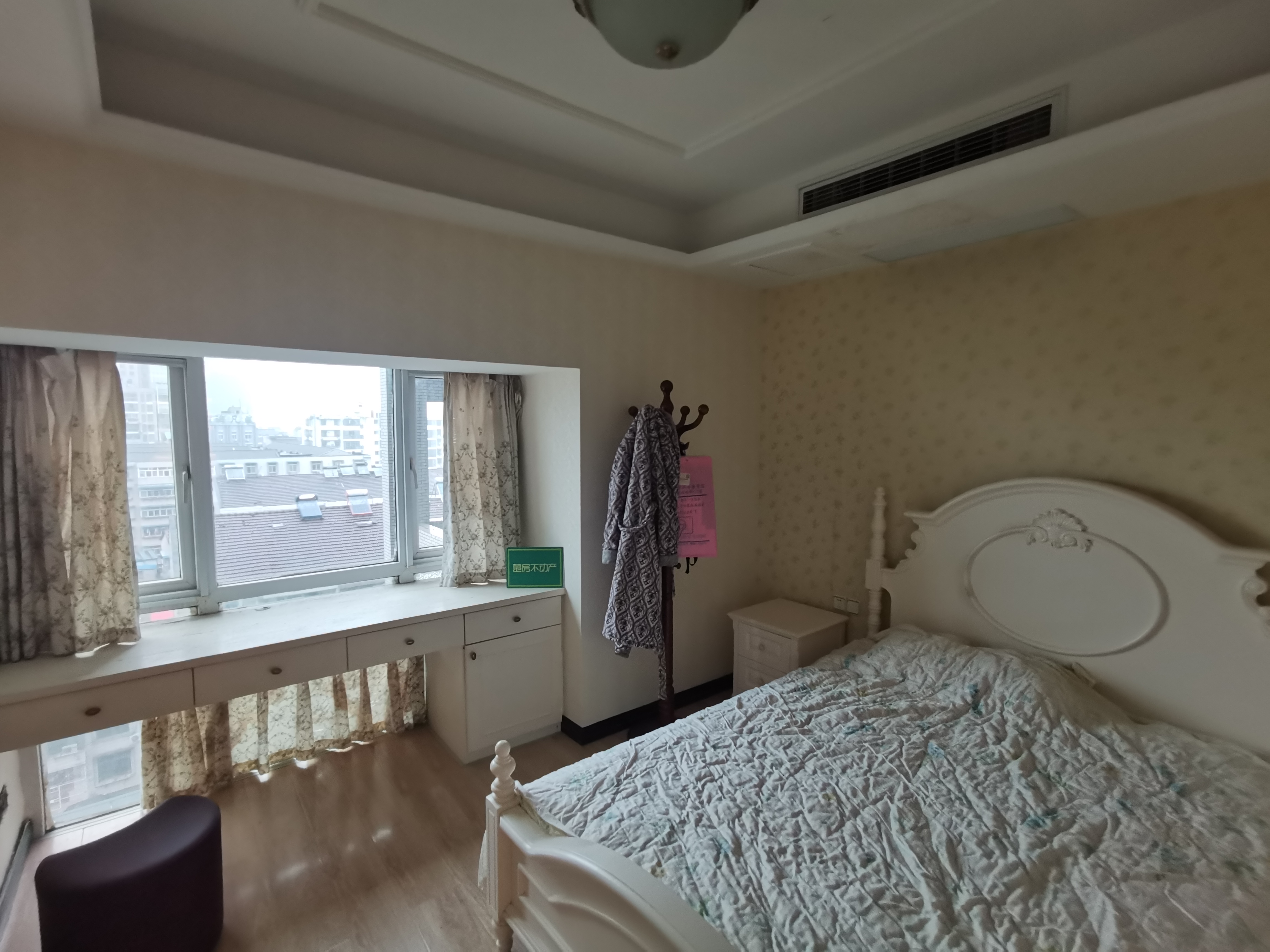 浅水湾欧式精装大三房一梯一户看房方便