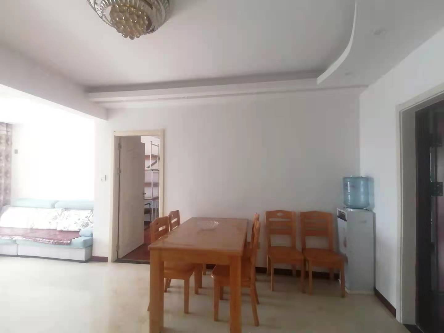 一中对面翰墨苑精装修直接楼层家具家电齐全拎包入住证满2年