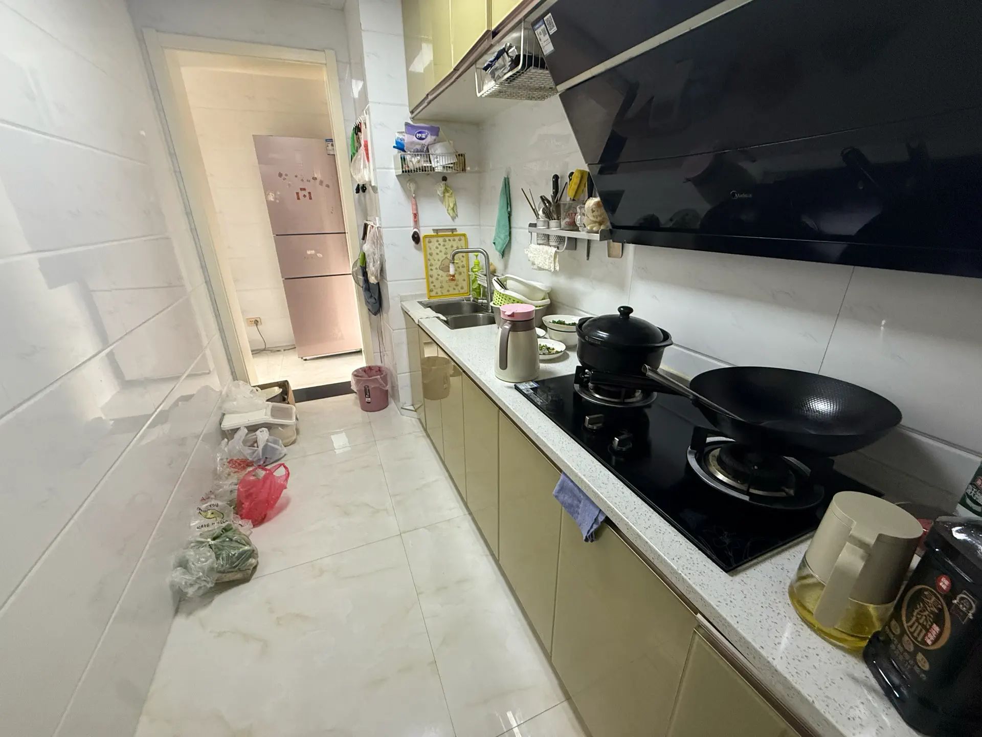 亏本出售，捡漏，颐和公馆，精装小三房，好楼层，一口价​35.8万，证满二