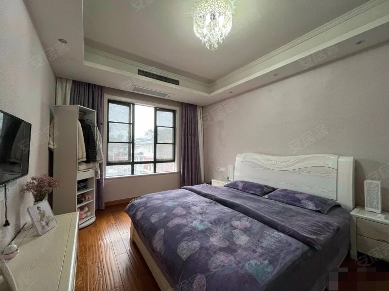 351，急售，德政金园复式，带地下室，带露台，精装5房4卫，证满二，南北通透