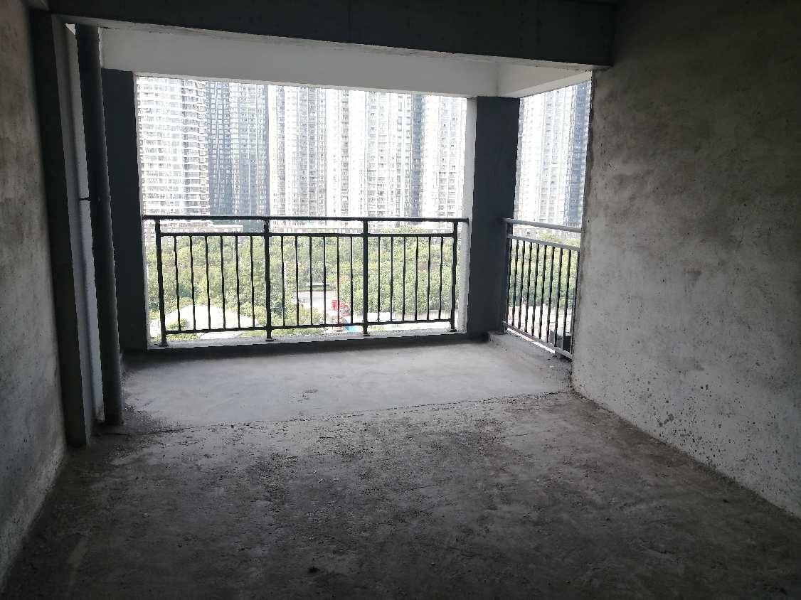 城南花园小区天诚缘，三房两厅户型方正楼层好，房东靠谱！看房方便!