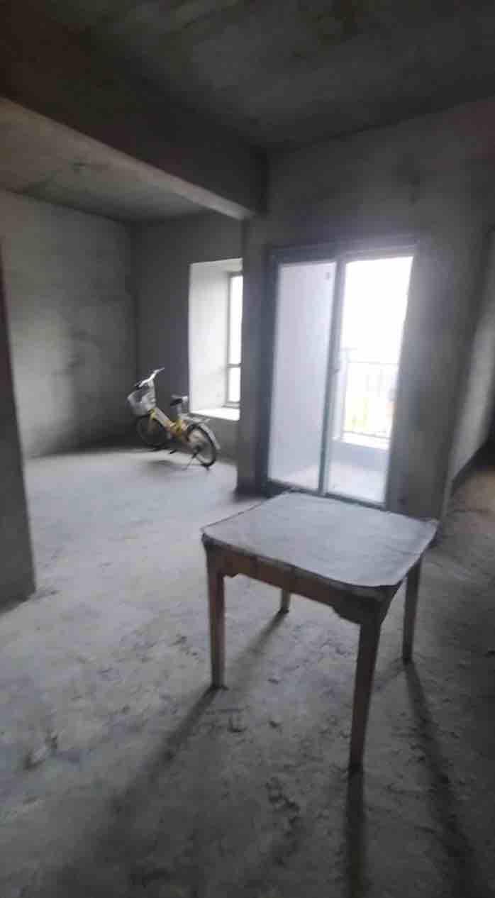 降价了，速度捡漏，单价3800，全人车分流，无遮挡，业主亏本急售