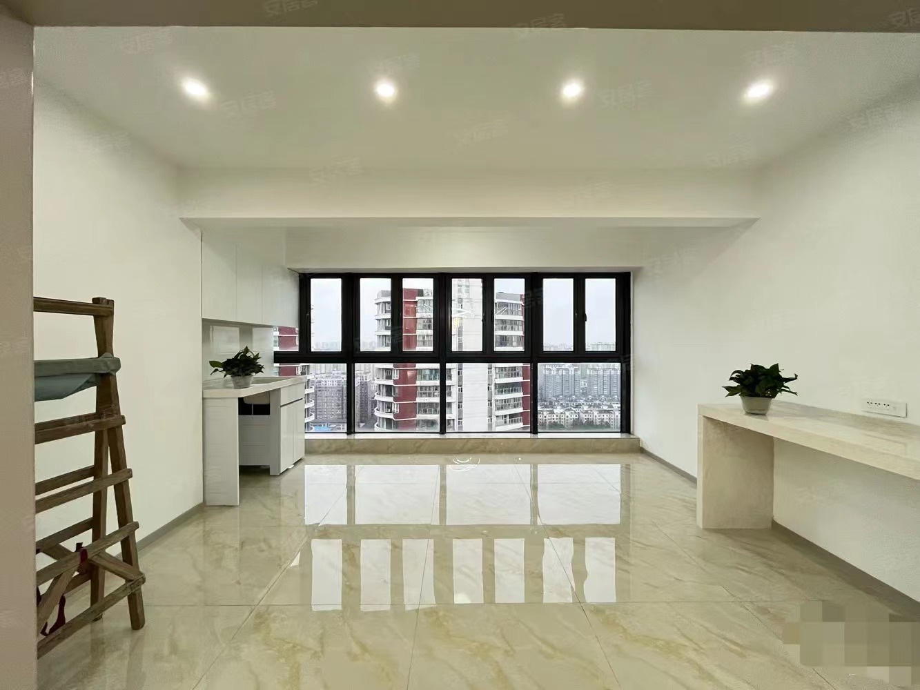 城南福星城，证满二，一天未住，全新精装，随十看房