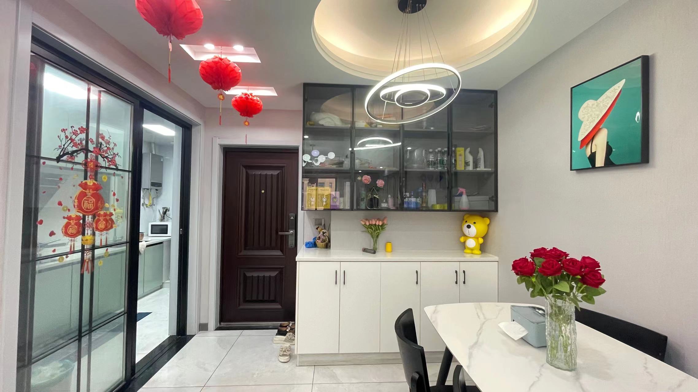 满庭春.精装小三房.下楼就是學笑.看房方便