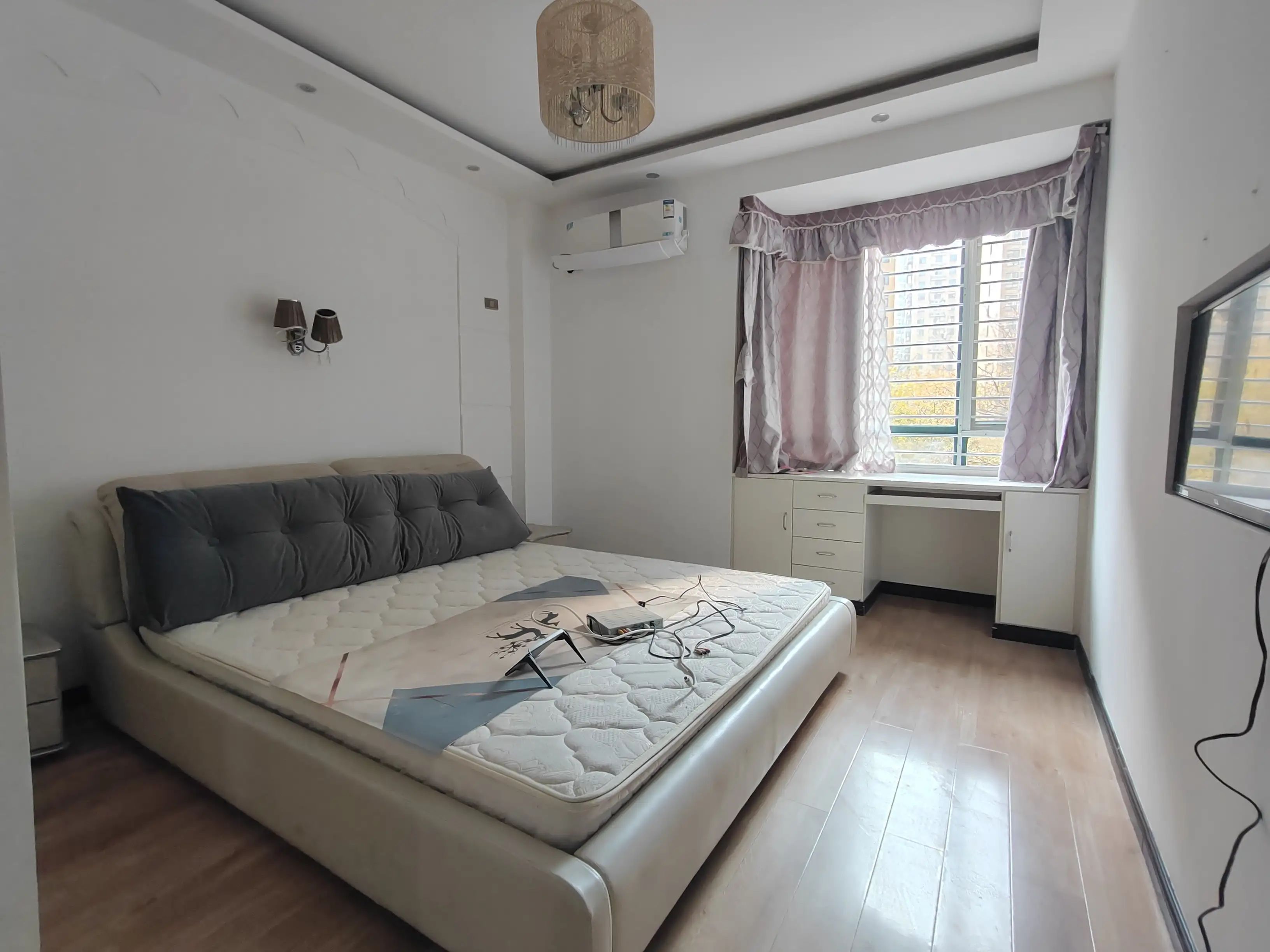 捡漏，城南，新城一号，单价4200，证满二，精装三房，亏本出售