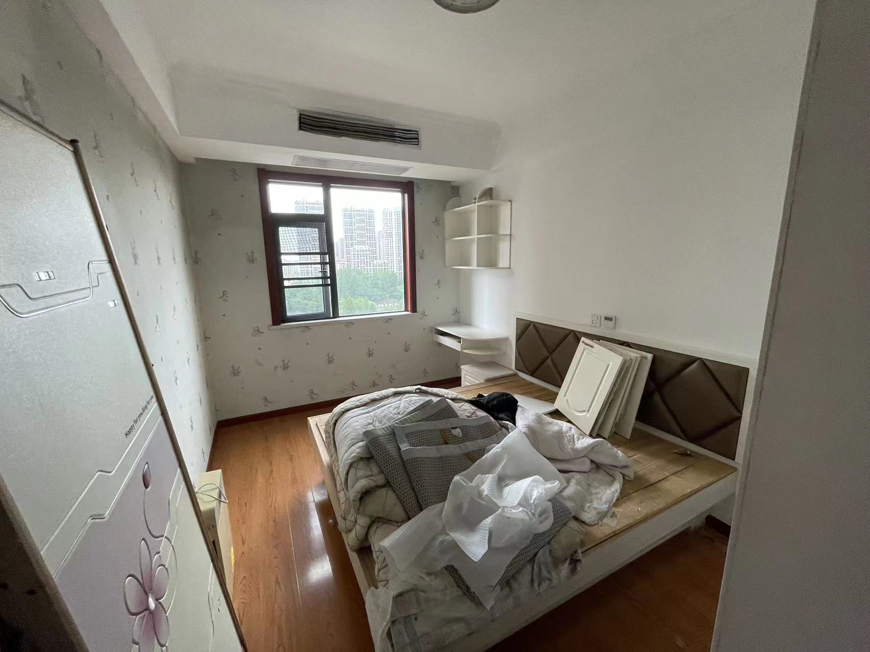 紫润尚城大三房出租电梯好楼层家电齐全看房方便