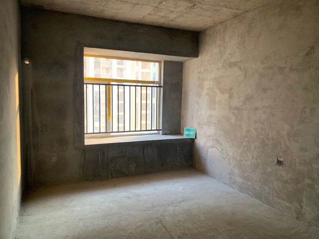 蓝天新城边户南北通透双阳台楼层相当好赶紧下手