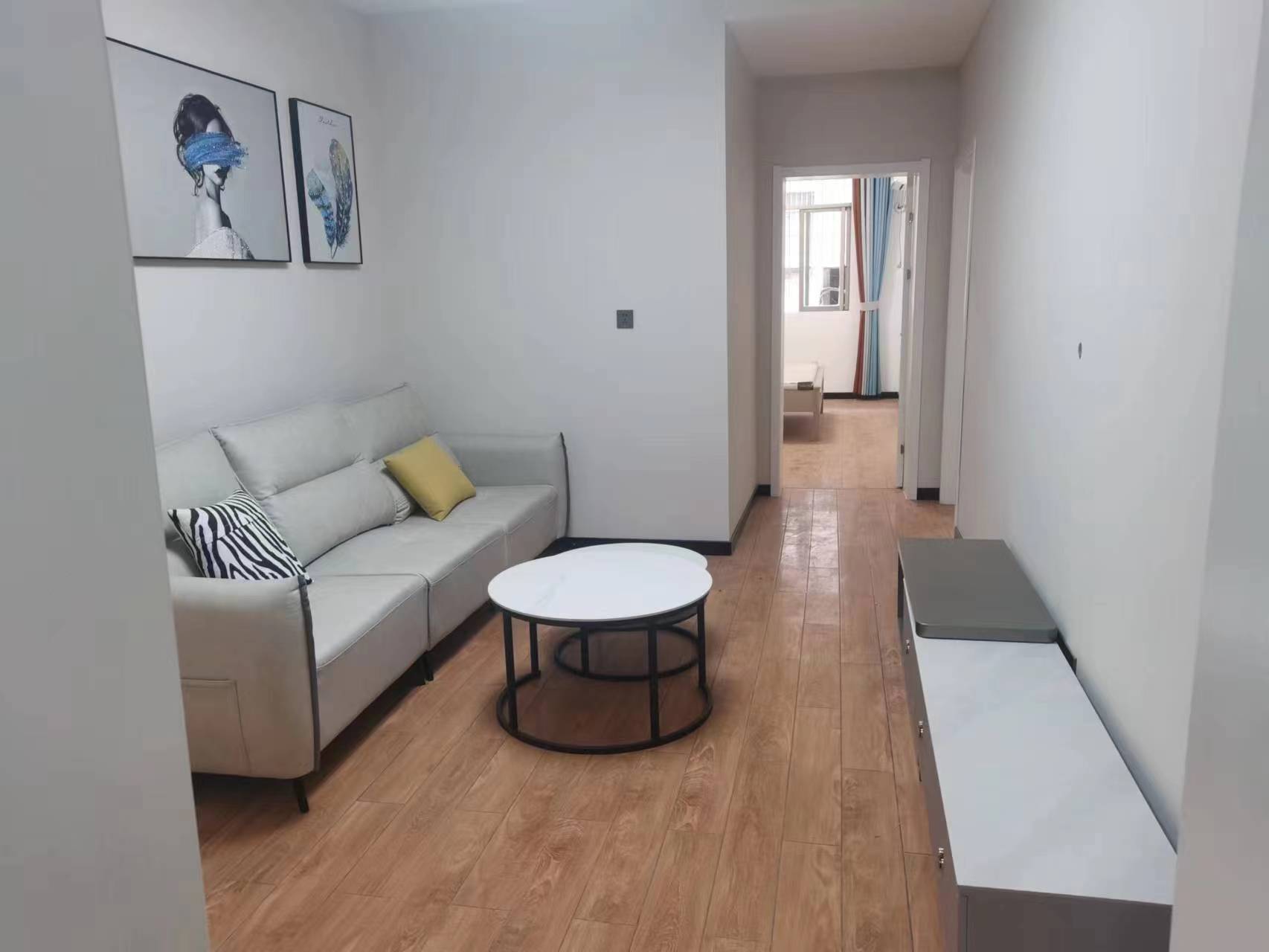 实小旁，精装大三房，水利工程宿舍