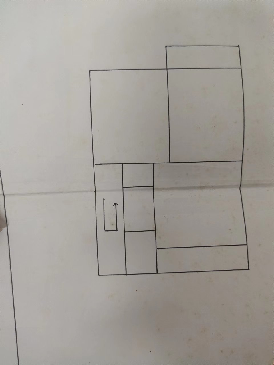 粮油商行小区东城国际旁边简装两房房东诚意出售