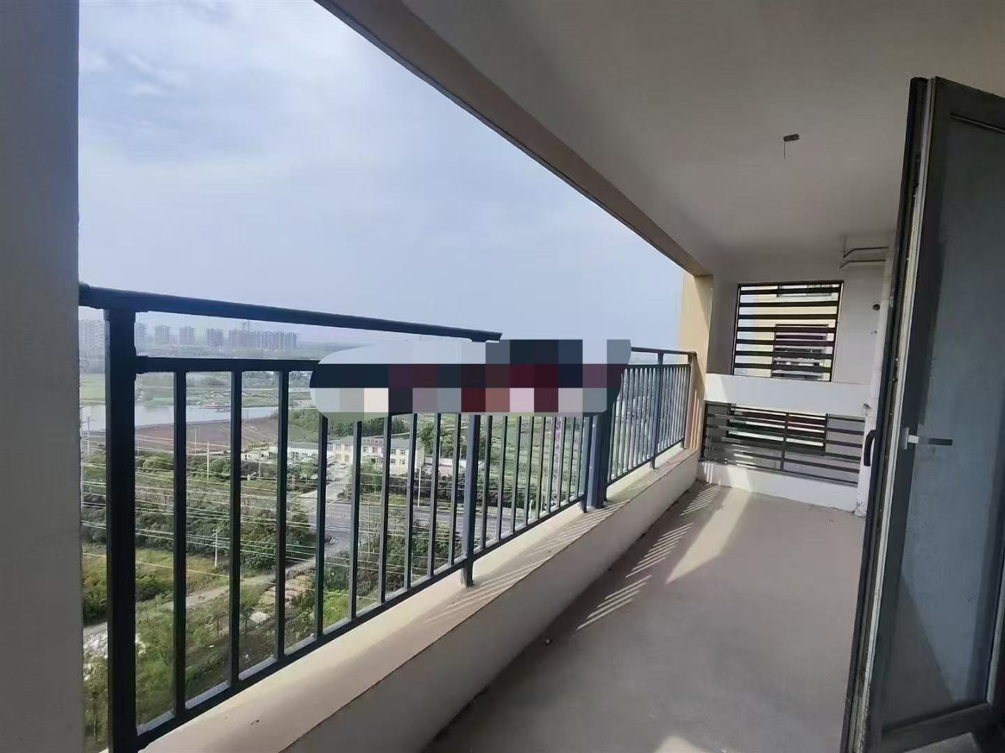 359，捡漏，城南小高层，交投满庭春，电梯好楼层15楼，单价3900元，大阳台