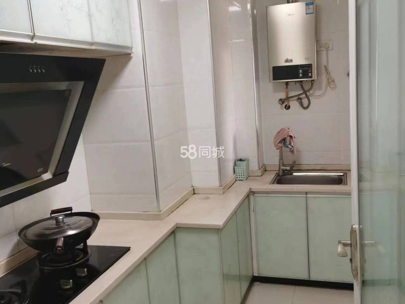 上苑一品2室2厅1厨一卫精装修家具家电全配优价出租！