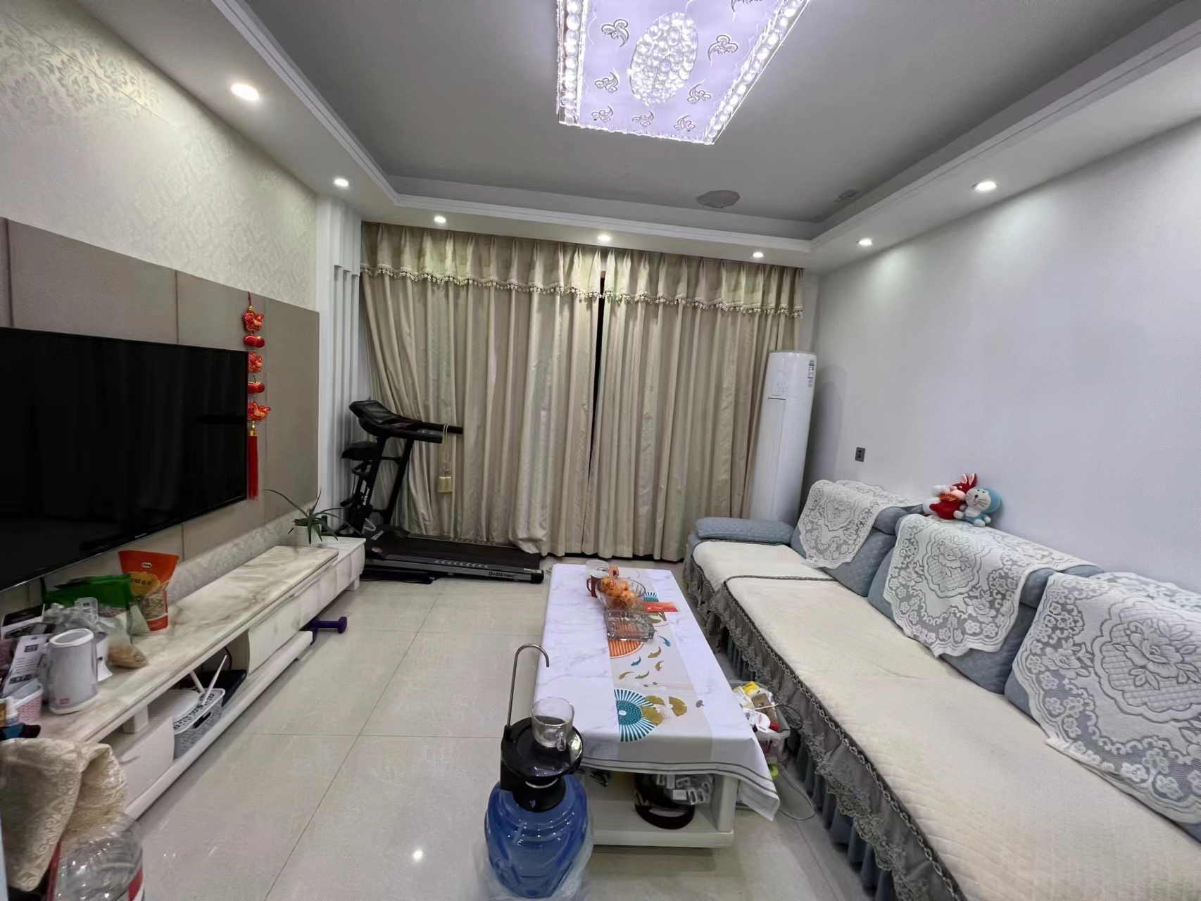 紫金城.精装大两房.屋里成色新.证件满二.看房方便