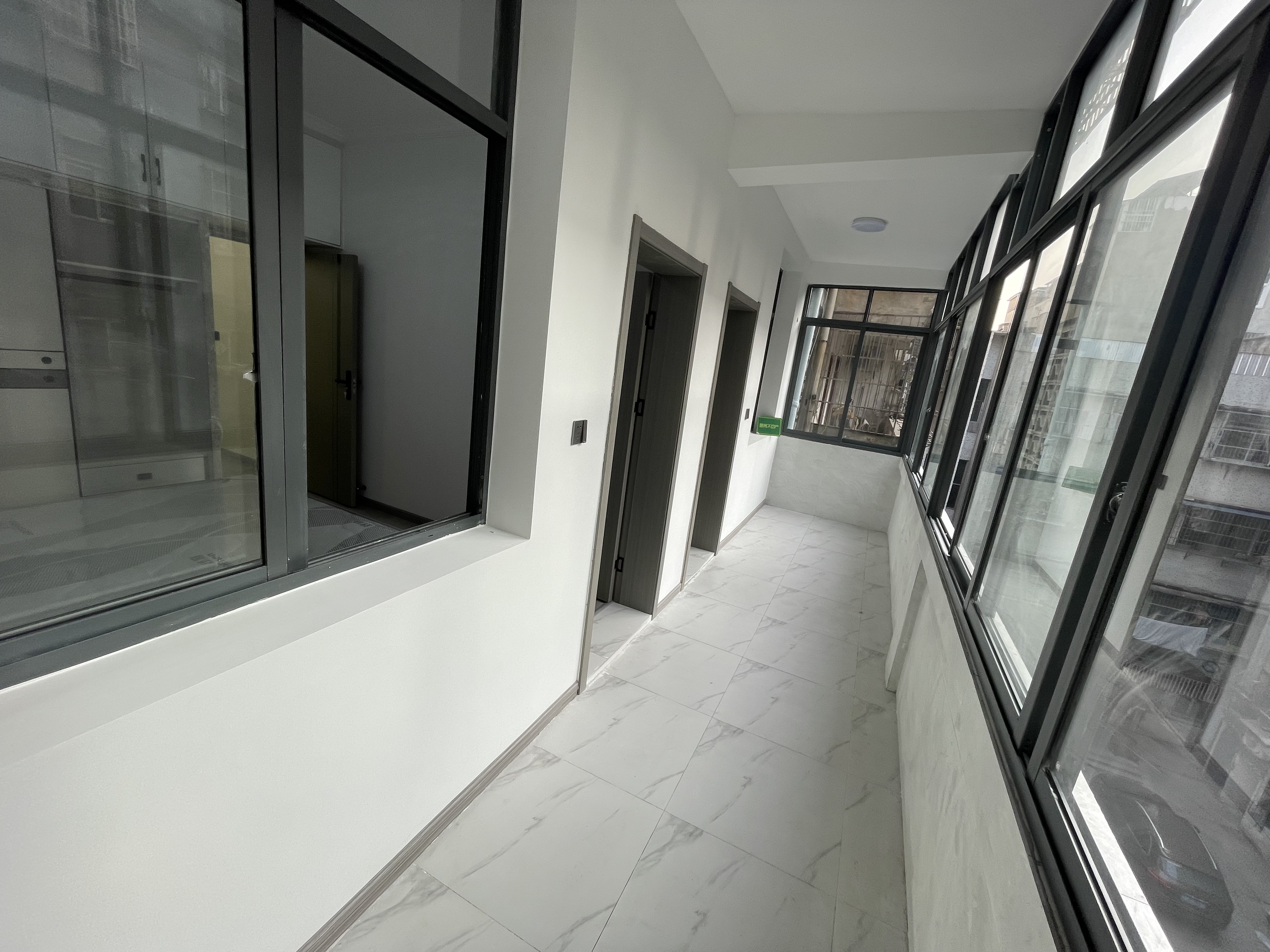 粮油宿舍  沙嘴桥旁  生活便利  步梯好楼层  双阳台 三房