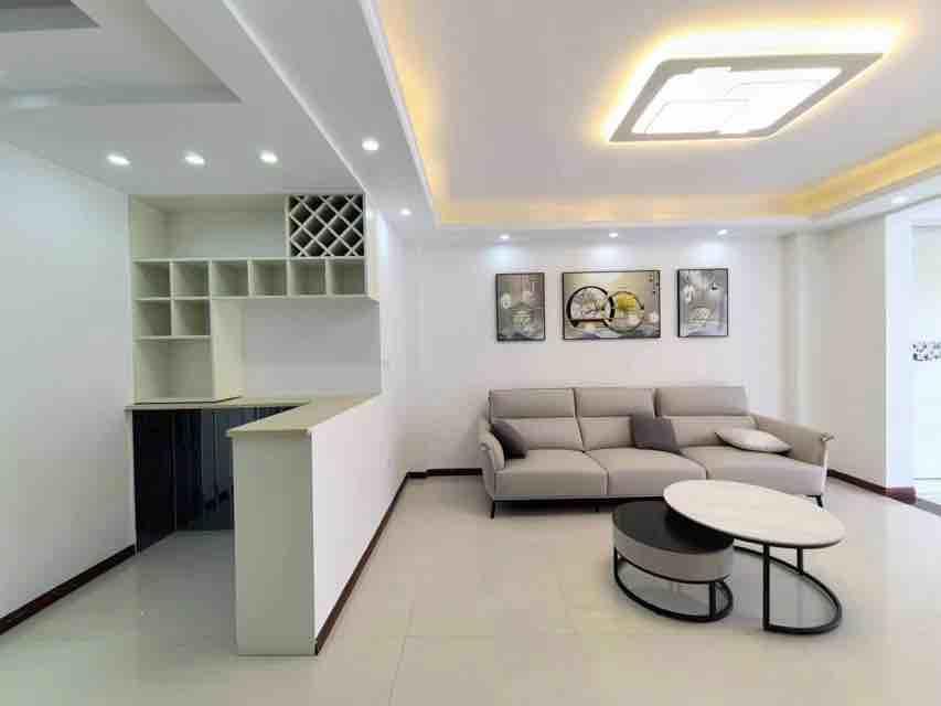 城南5字出头，带精装修，周边配套齐全小区！