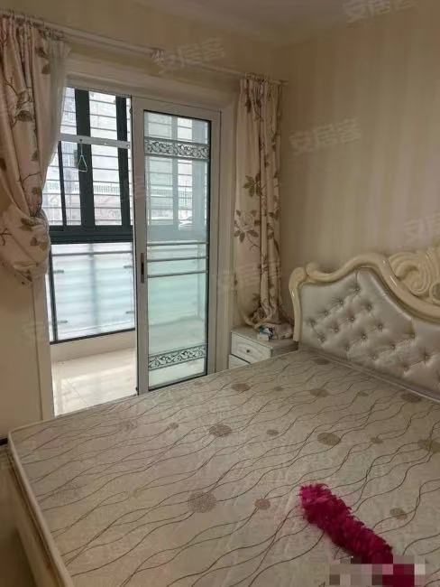 430，捡漏，福星城，精装修大两房，双阳台，单价3700，急售，拎包入住，证满二