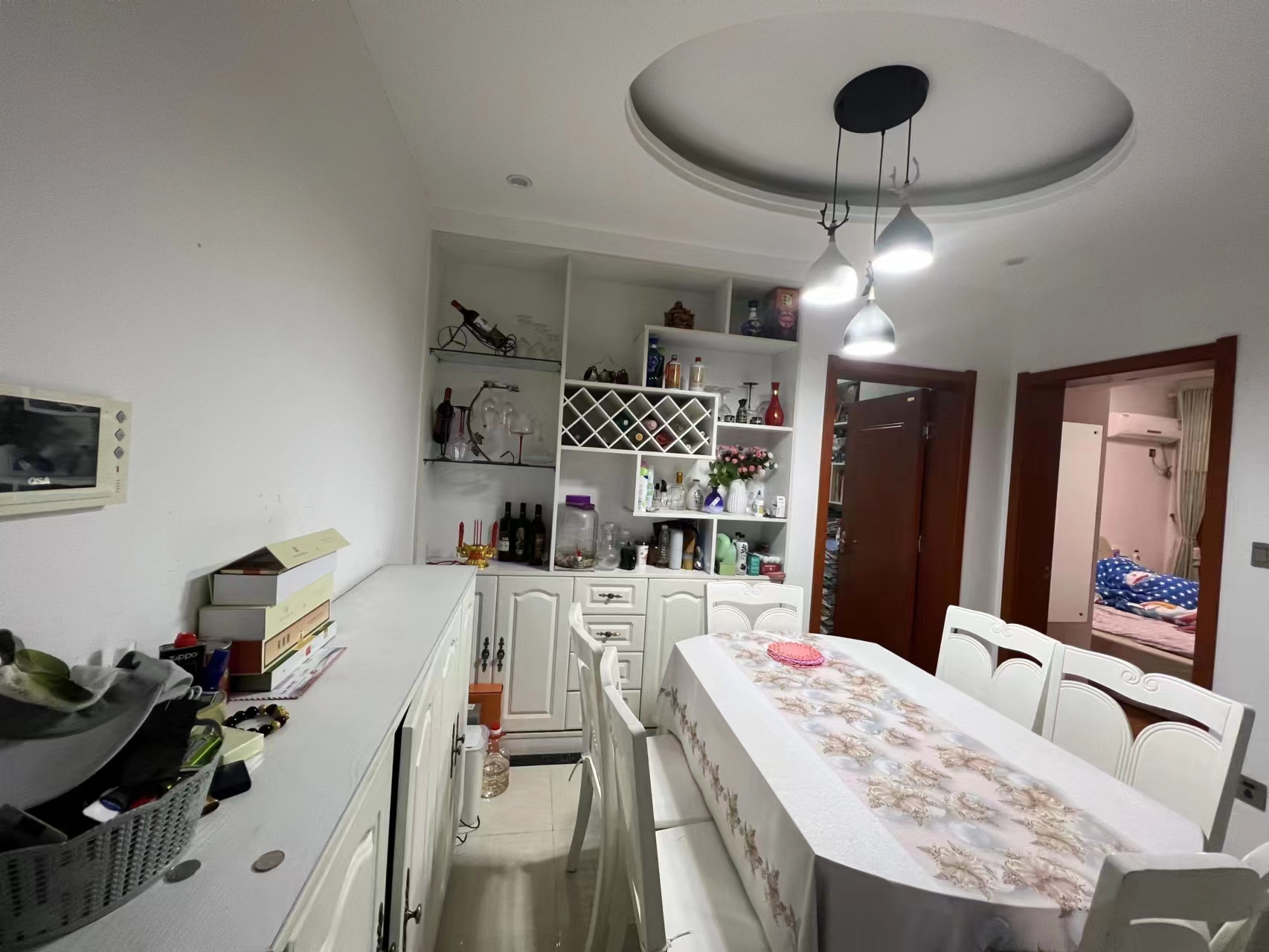 紫金城.精装大两房.屋里成色新.证件满二.看房方便