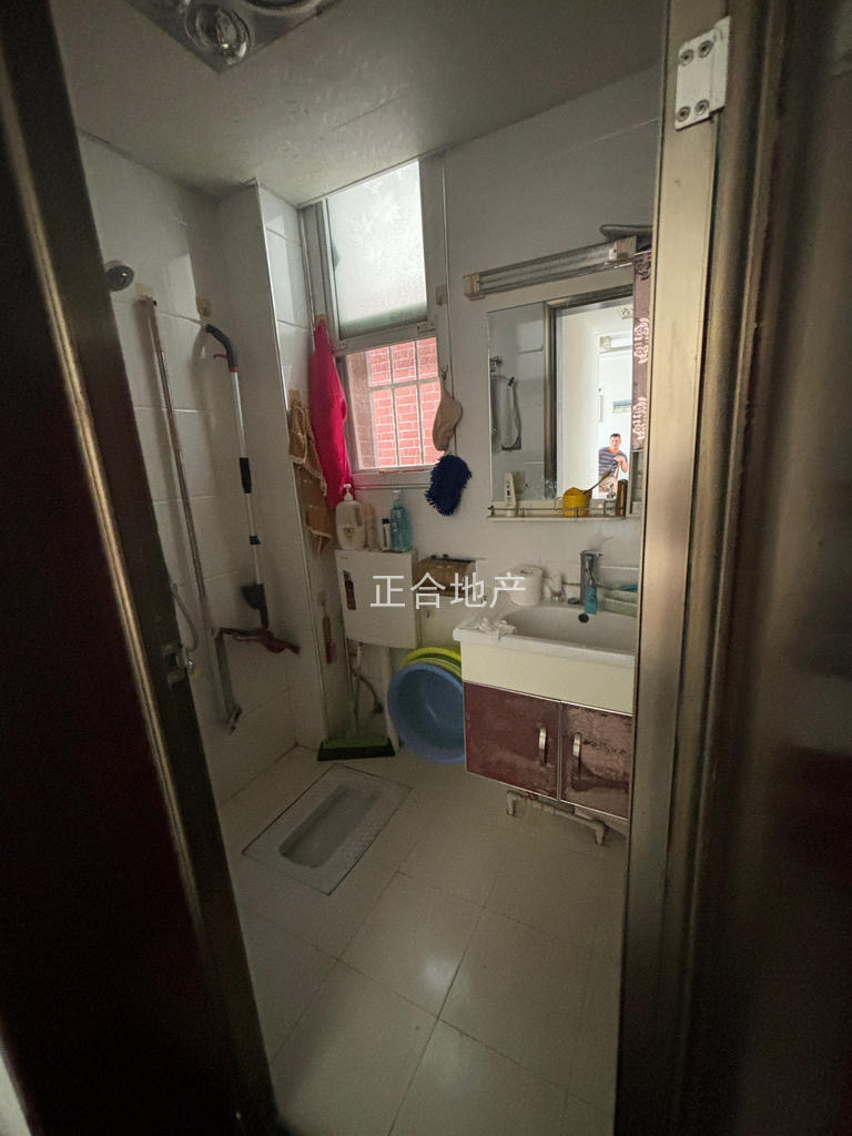 检漏，紫金城，电梯中间楼层，南北通透，证满二，单价4000，边户