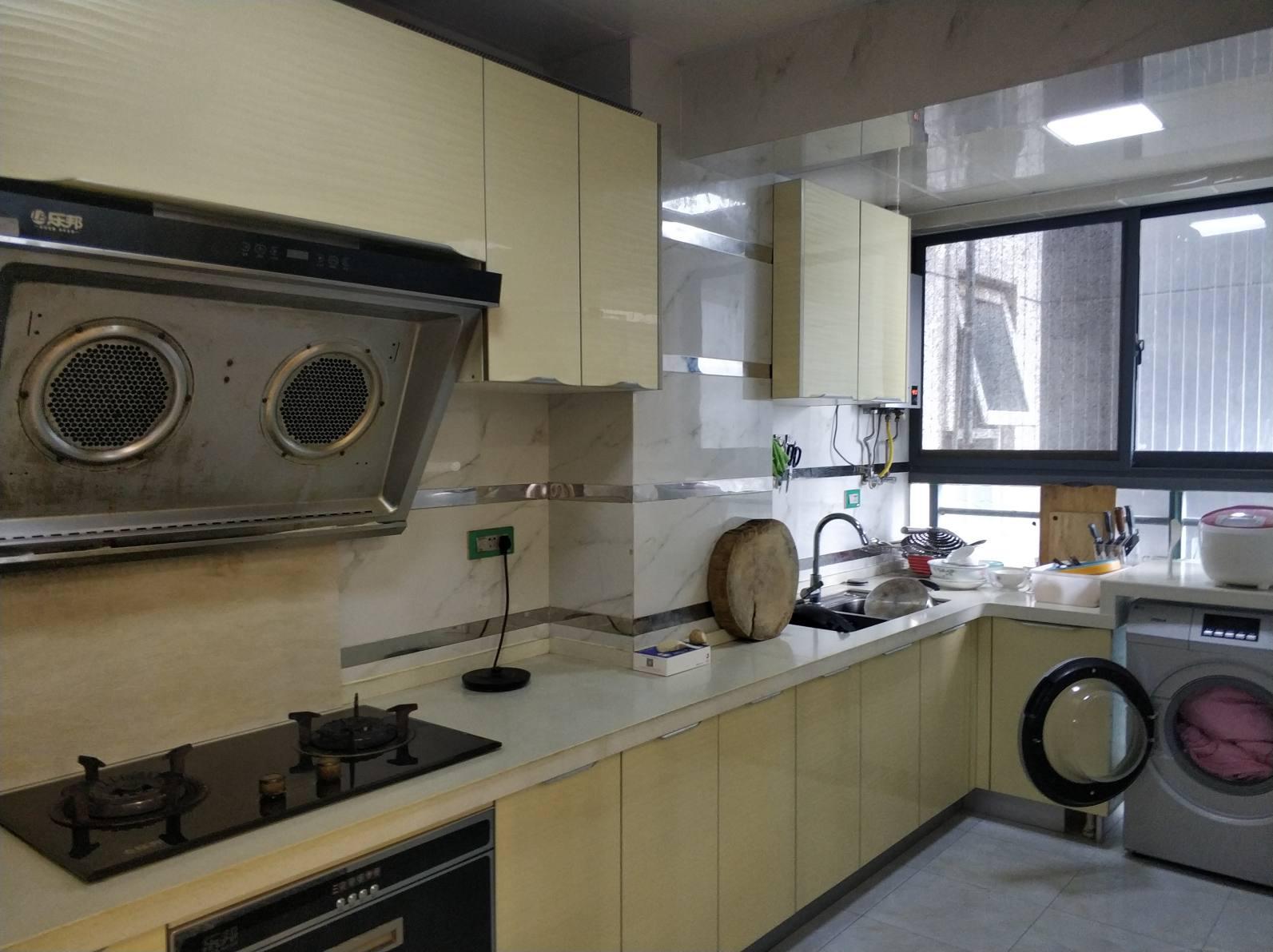 福星城边户 楼层装修漂亮大开间带花园