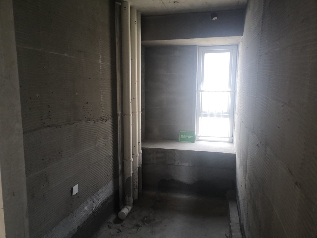 碧桂园毛坯三房南北通透看房方便小区环境优美出行方便