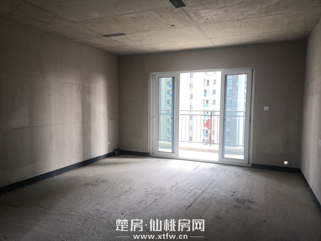 亏25W出售仙桃碧桂园143平大四房