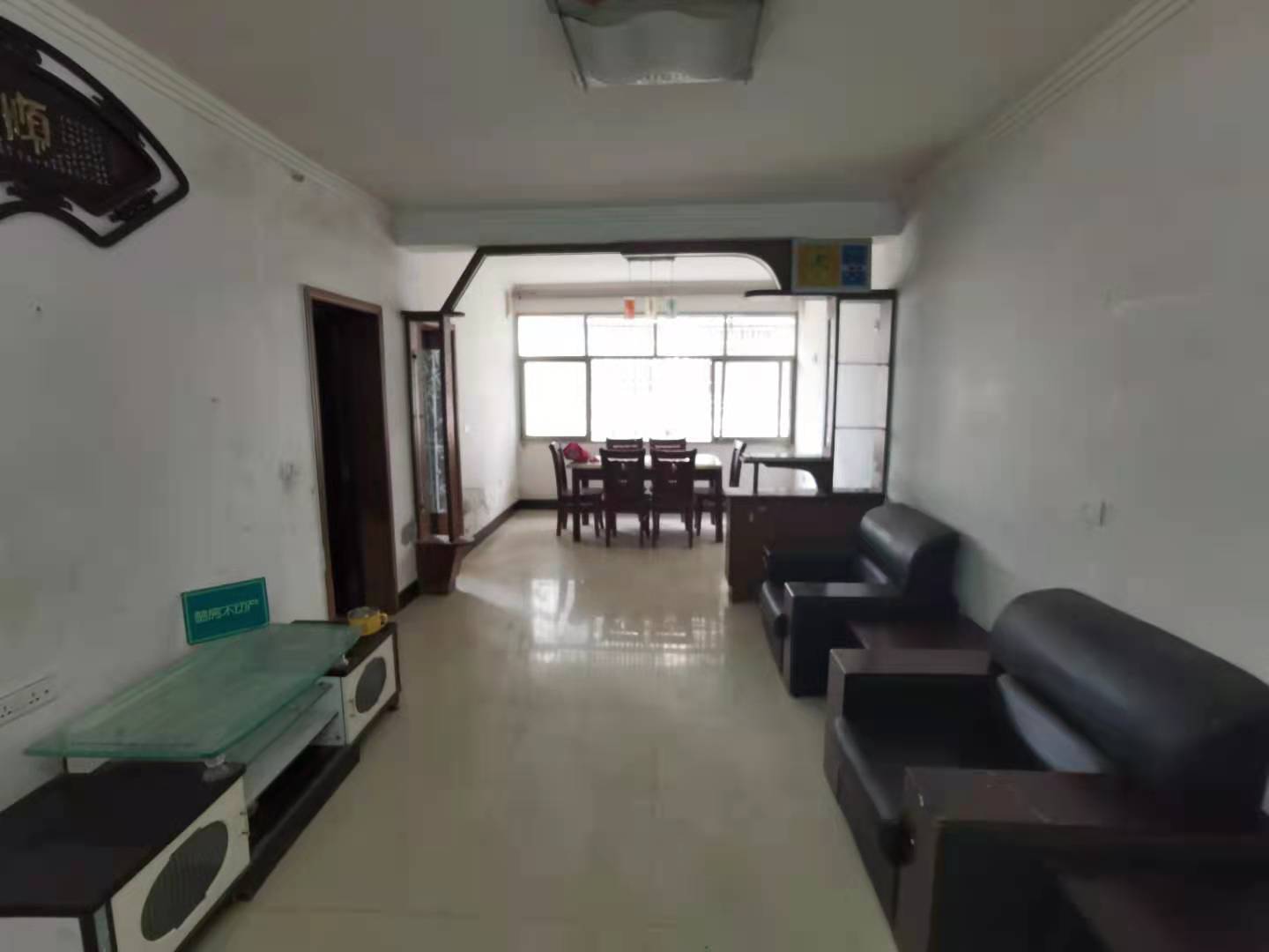 沙咀菜场附近 生活巨方便  步梯完美楼层  看房方便