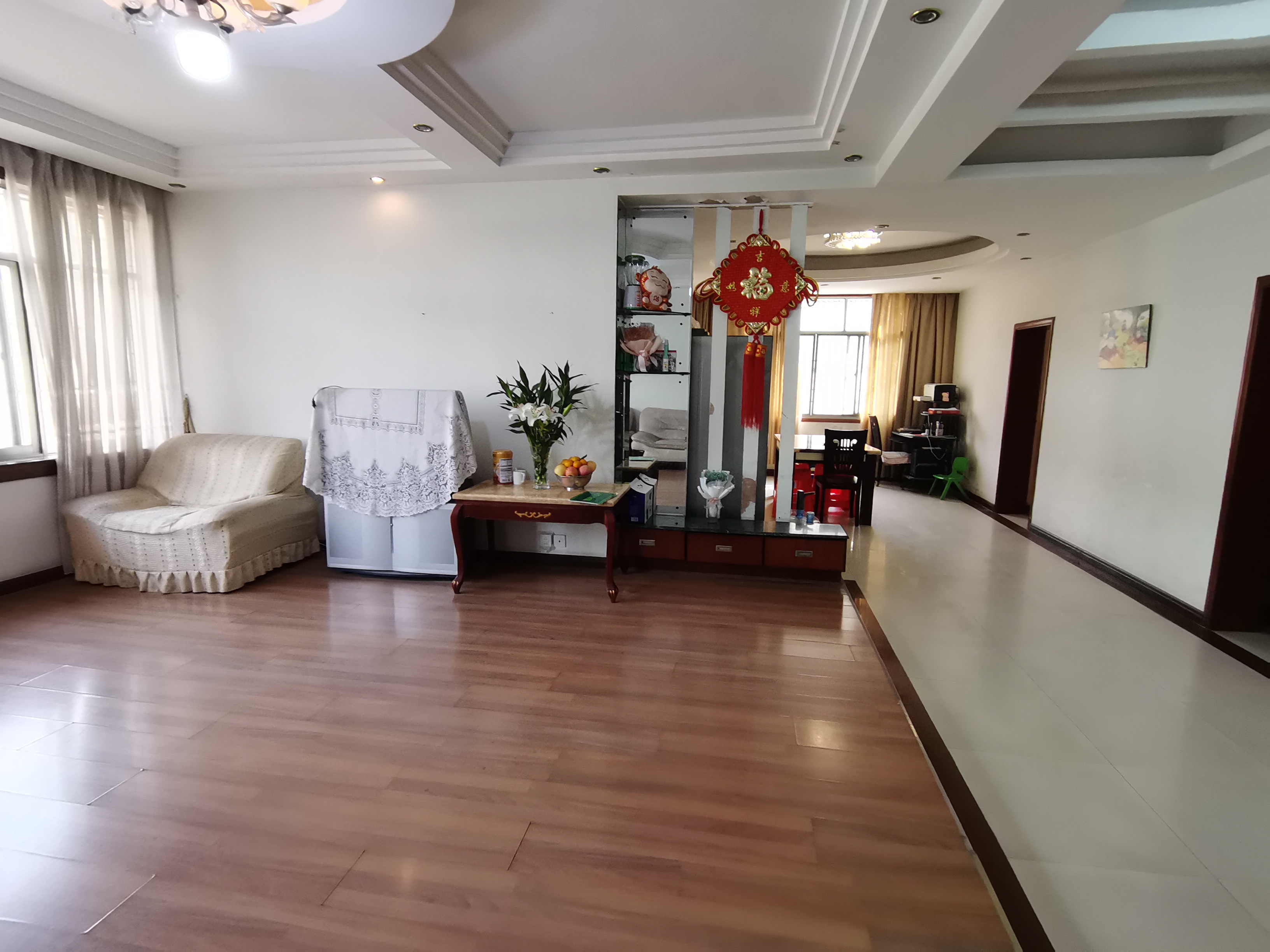 干河社区卫生服务宿舍精装四房中间楼层房东诚意出售