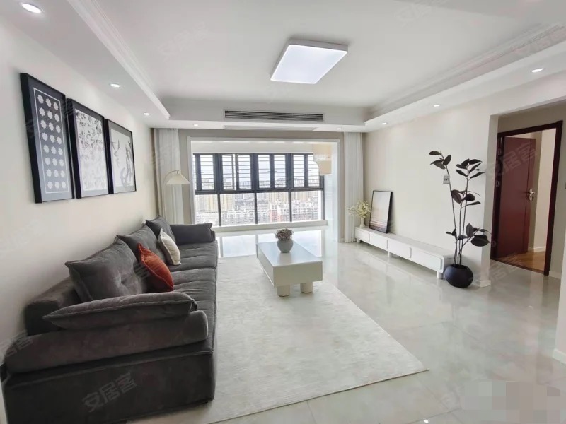 降价了，福星城，精装大三房，全屋中央空调，证满二，9成新