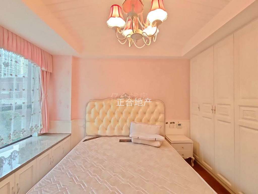 房东急售，城南新城壹号，大平层，电梯入户，花园洋房，好楼层，带车位