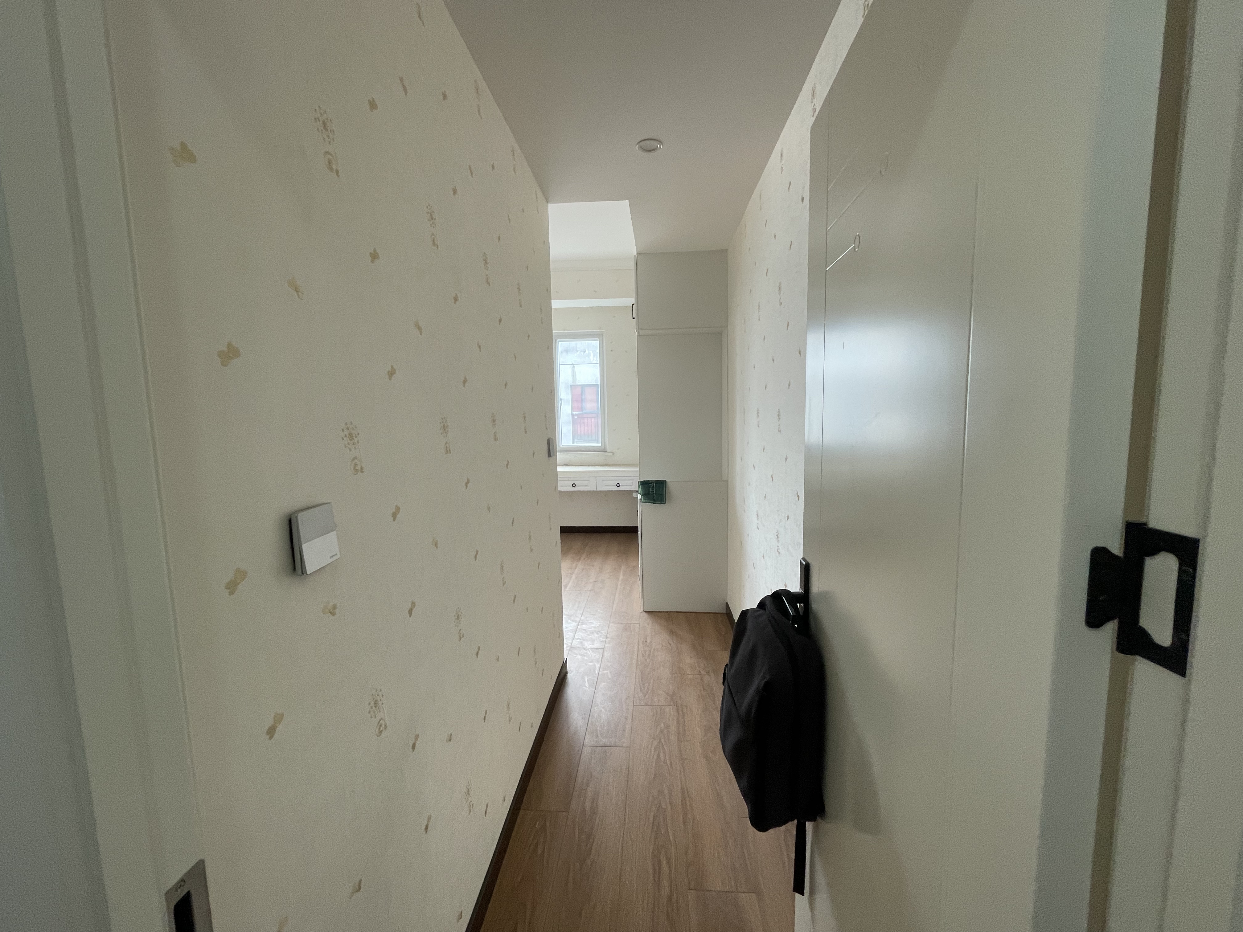 南城新区.汽车城公寓.复式.房东急售