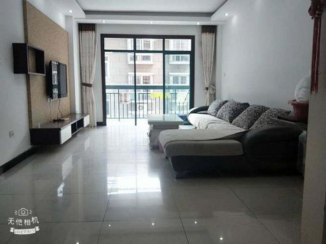 城市星座实验二小旁，户型好证满2精装房单价便宜看房方便