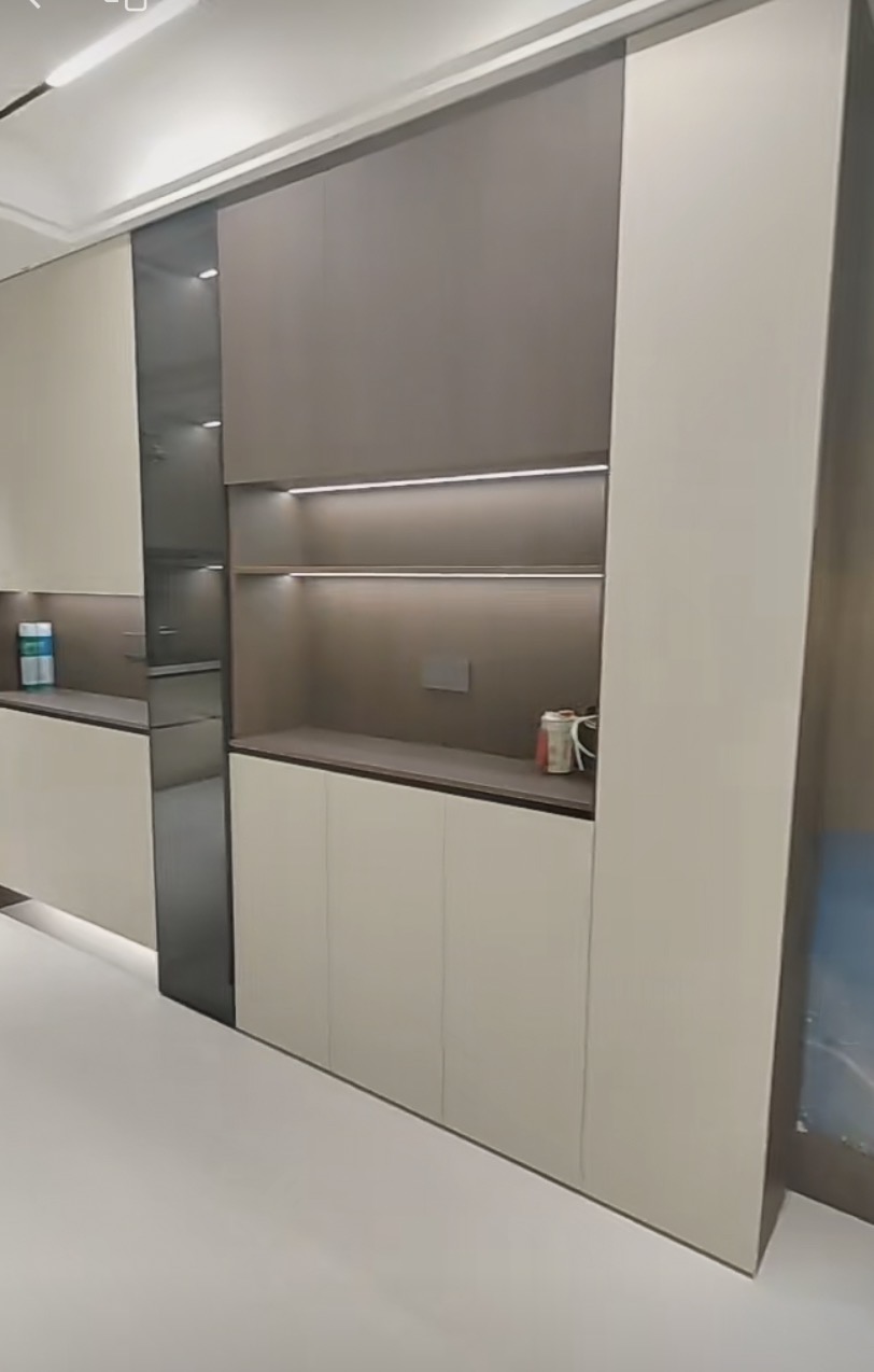 ？城南。锦绣江山望府。全新业主自装。业主包增值税，送电梯车位诚心出售