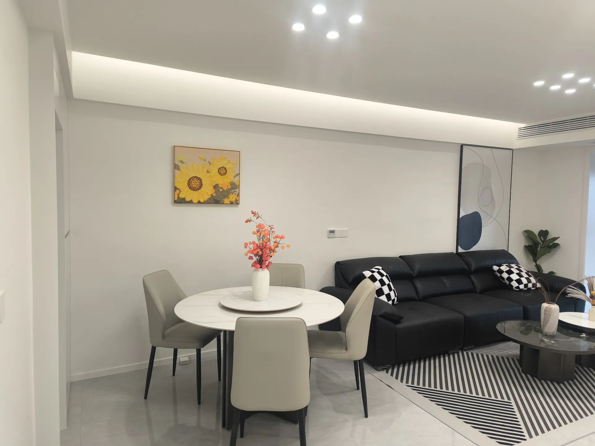 降价了，圣淘沙，老三中附近！全新装修3房，好楼层，证满二