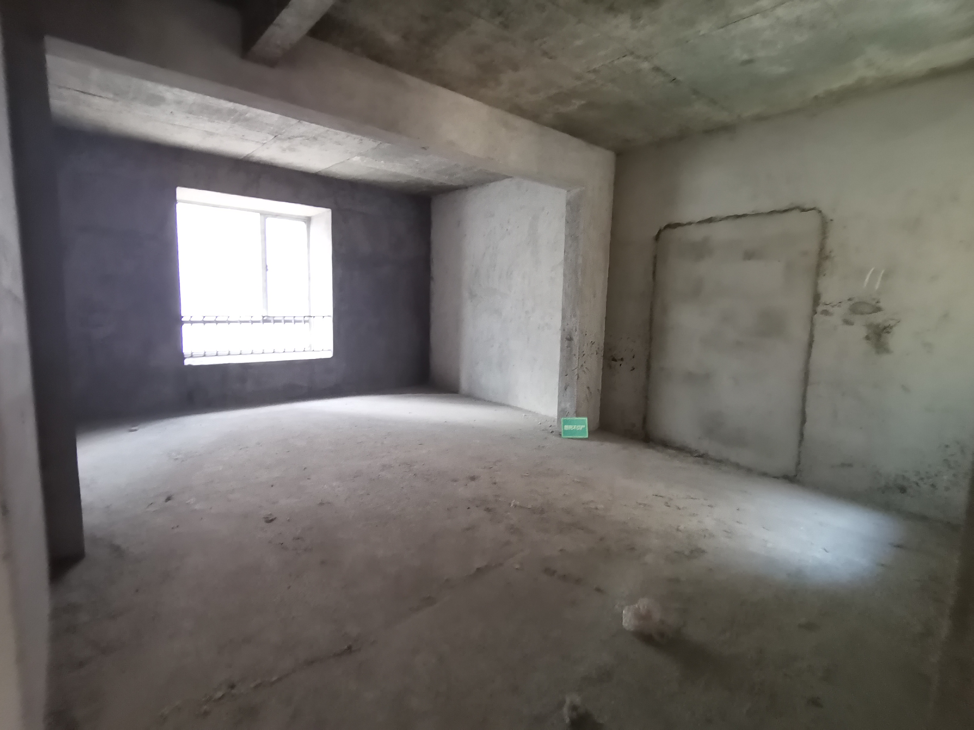 和合国际 毛坯四房 单价低 户型方正 房东诚意出售