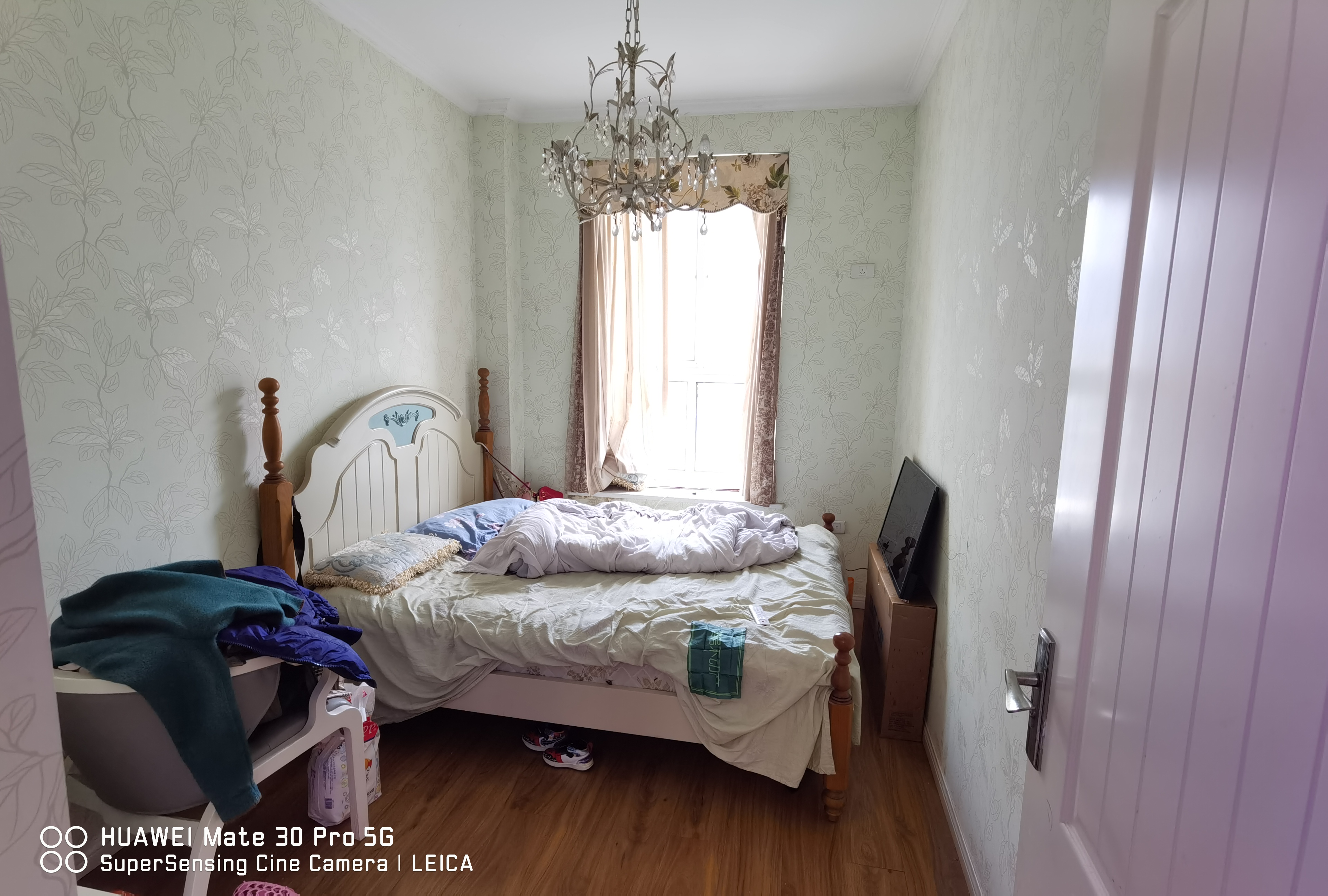 城东金碧苑精装三房旁边有晓学出行方便好停车