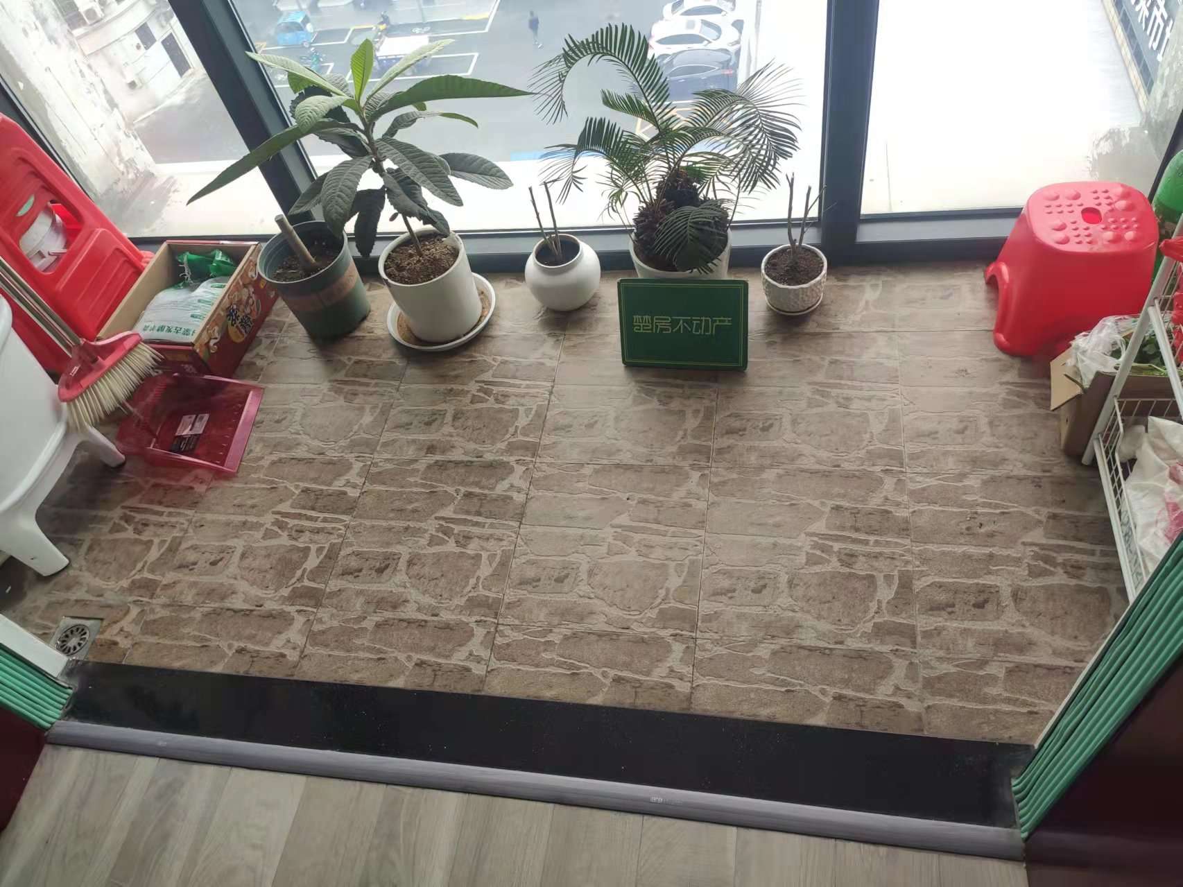 房东急售城南明珠hao庭精装修四房小复式拎包入住电梯小高层